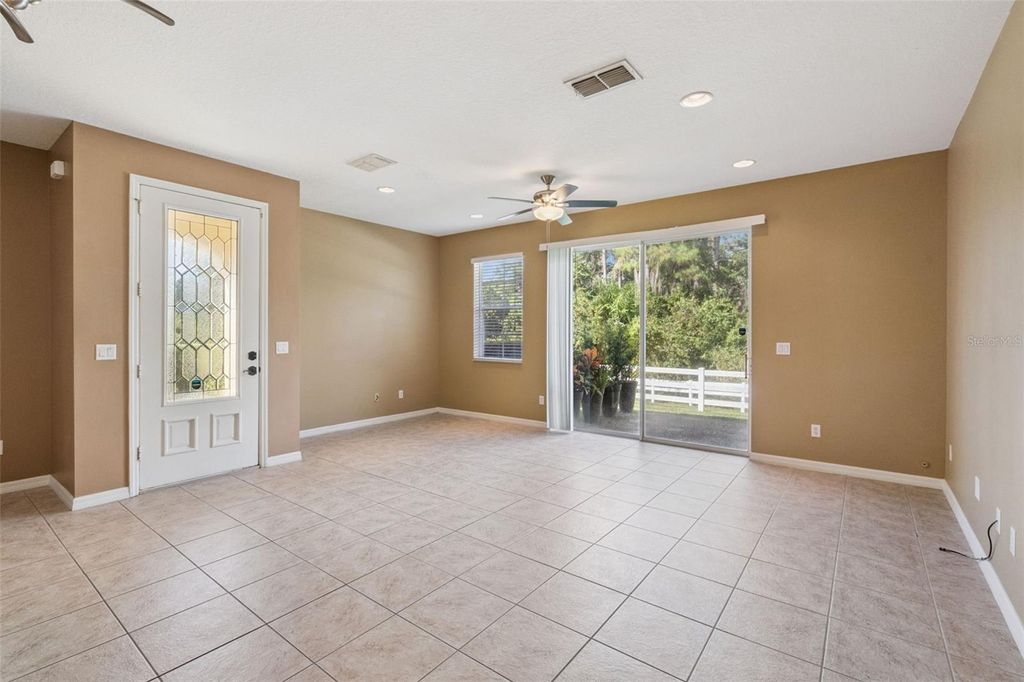 Photo of 10376 Fallsgrove Street, Orlando, FL 32836 (MLS # O6350129)