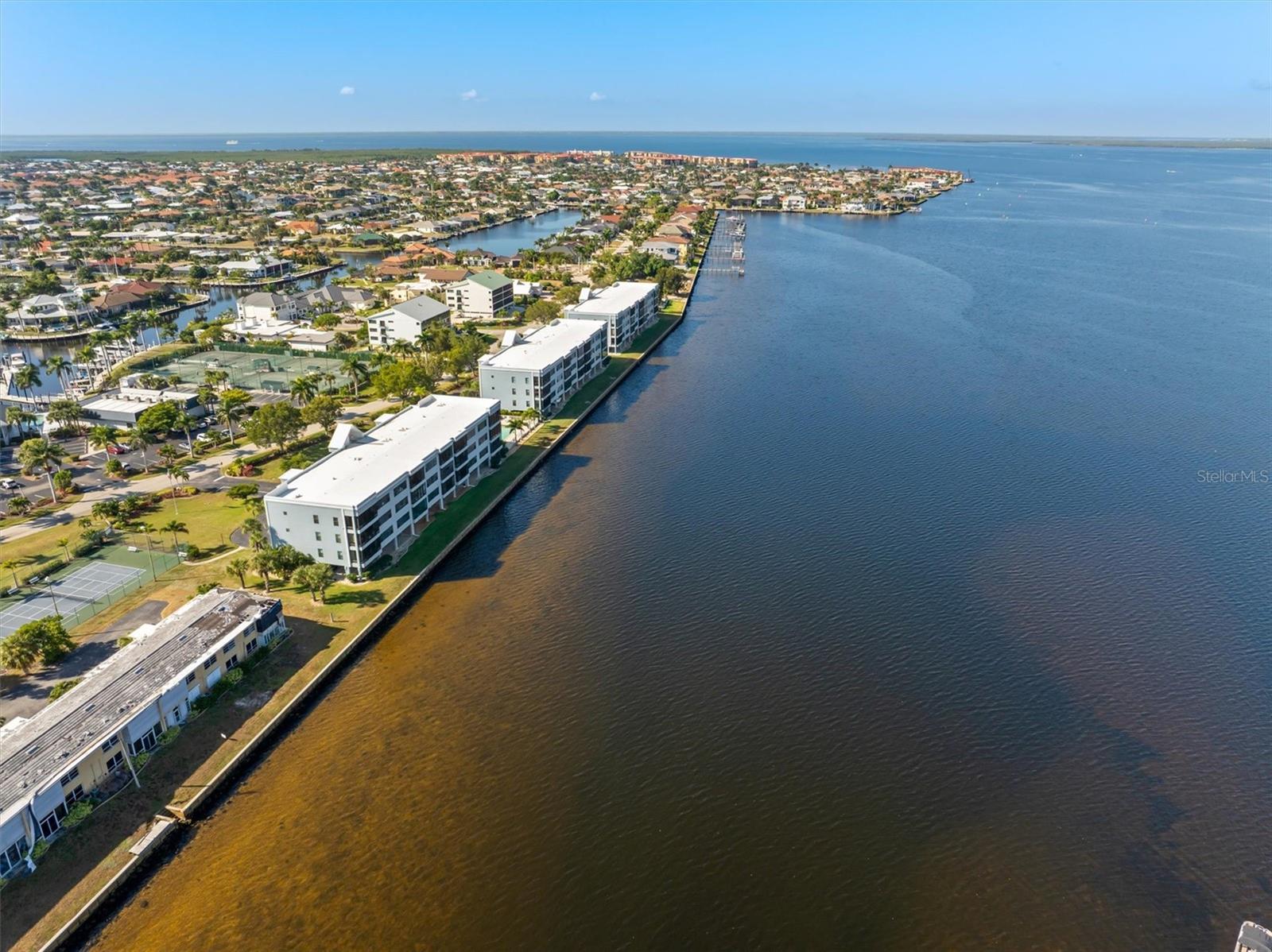 JAMAICA WAY PH 01 - Residential