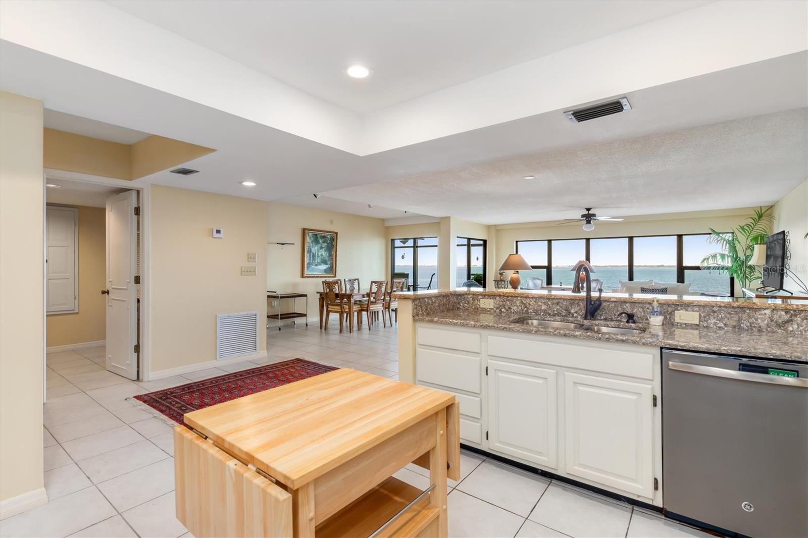 JAMAICA WAY PH 01 - Residential