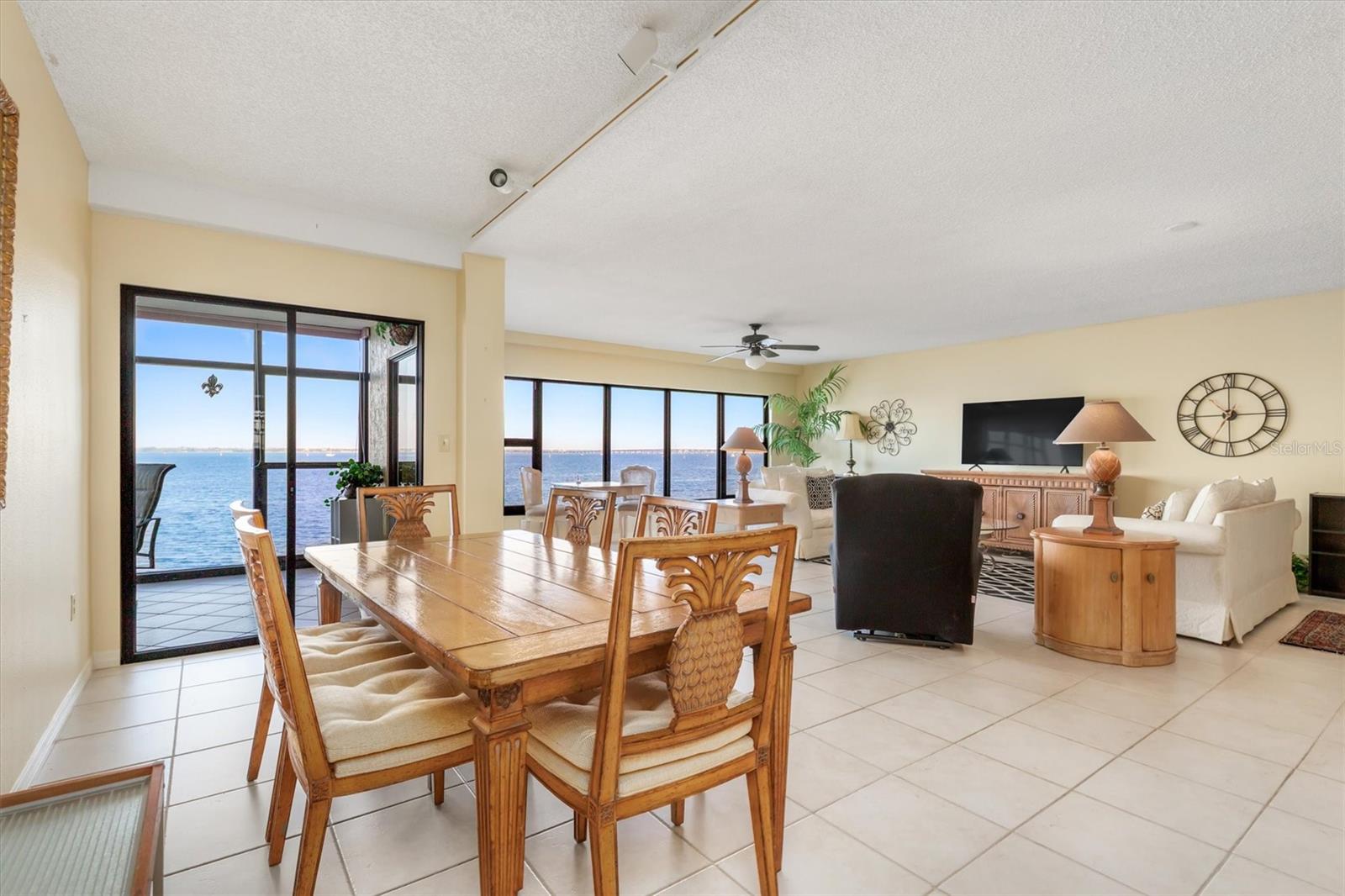 JAMAICA WAY PH 01 - Residential