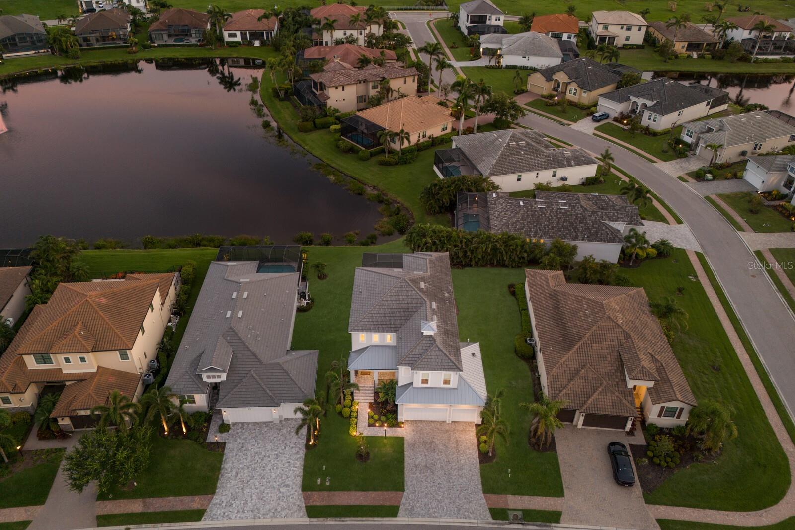 5718 TITLE ROW DRIVE