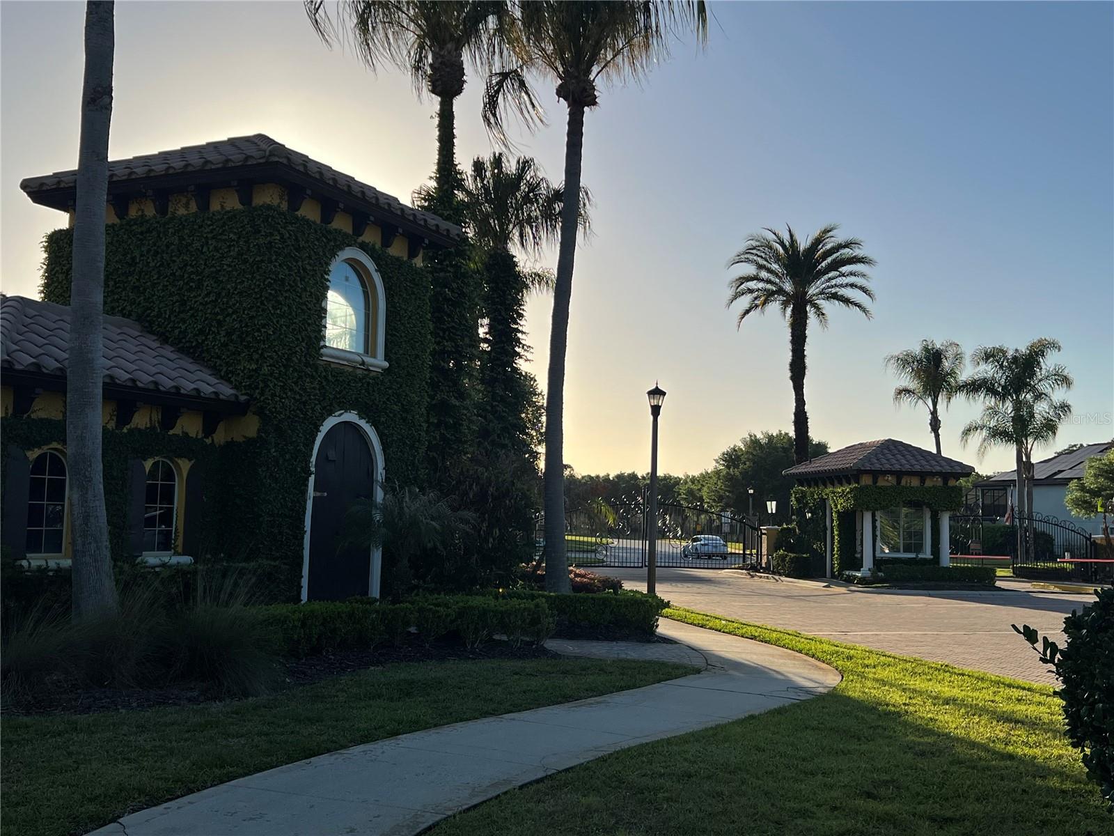 RIVIERA BELLA UNIT 2B - Residential