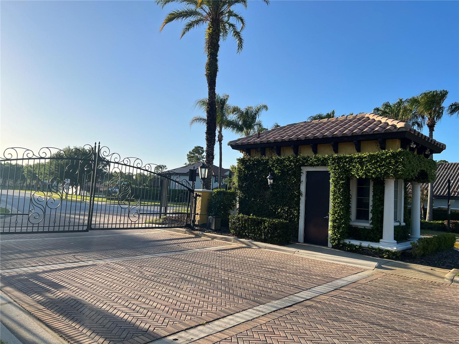 RIVIERA BELLA UNIT 2B - Residential