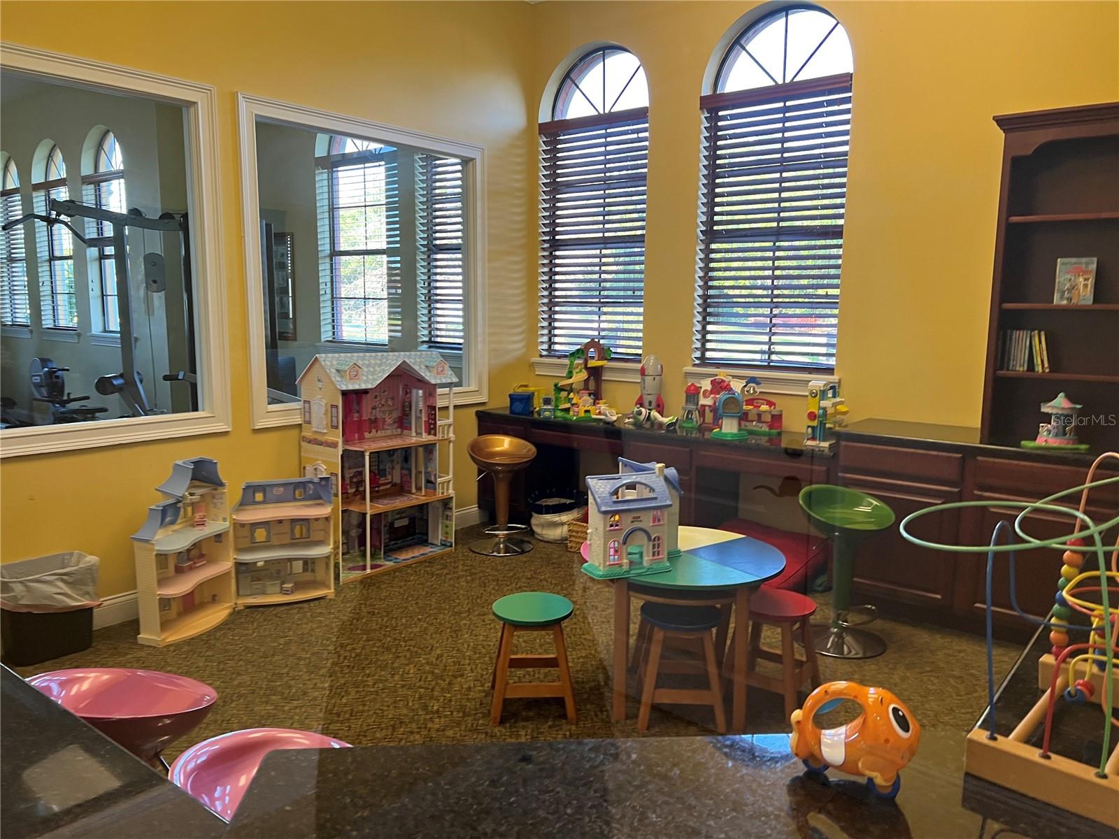 RIVIERA BELLA UNIT 2B - Residential