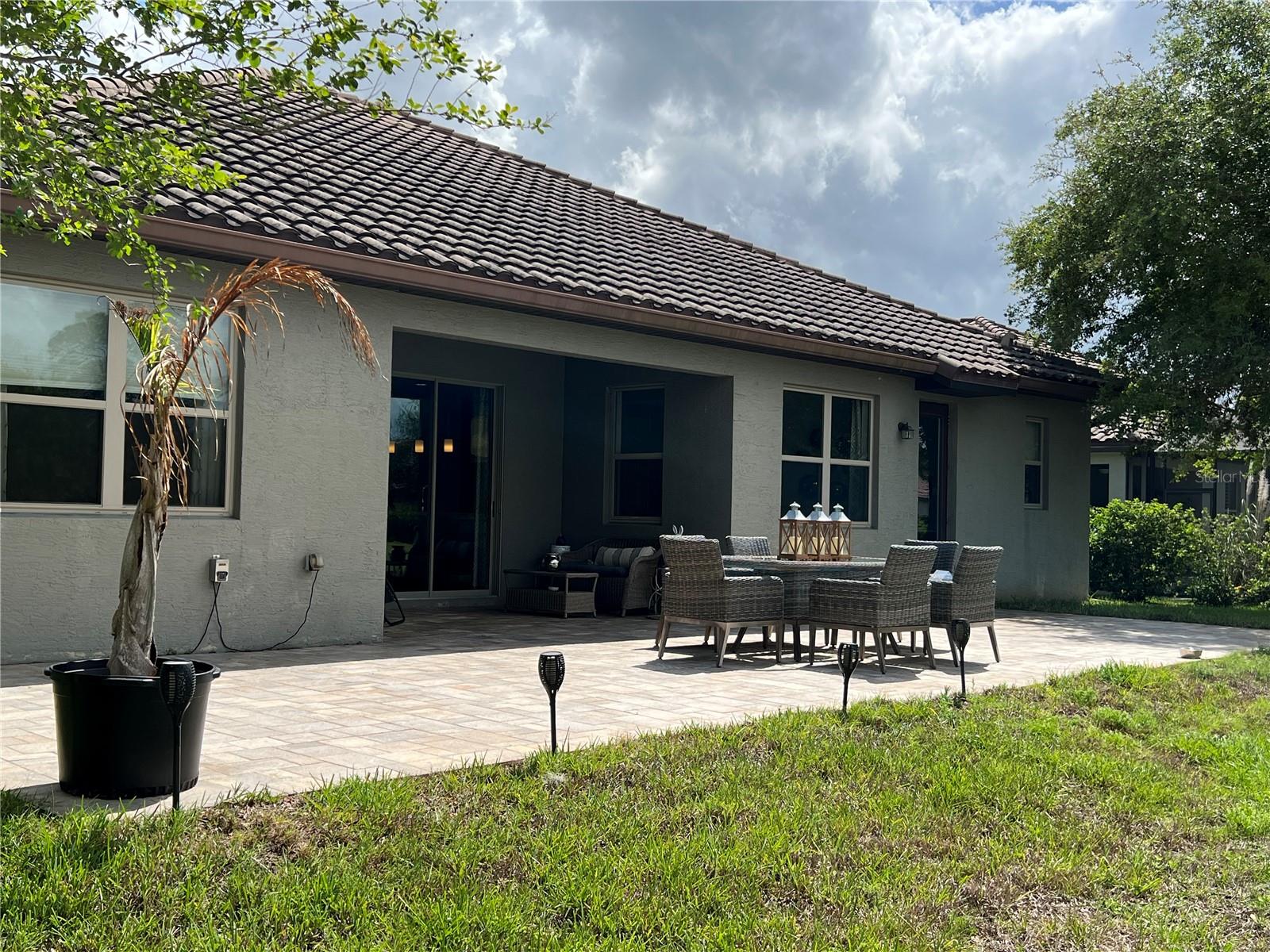 RIVIERA BELLA UNIT 2B - Residential