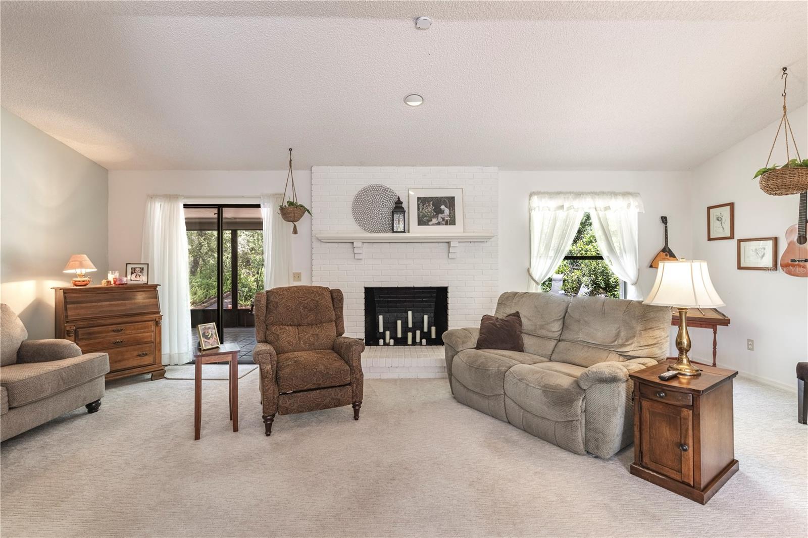 1820 E ANCHOR DRIVE