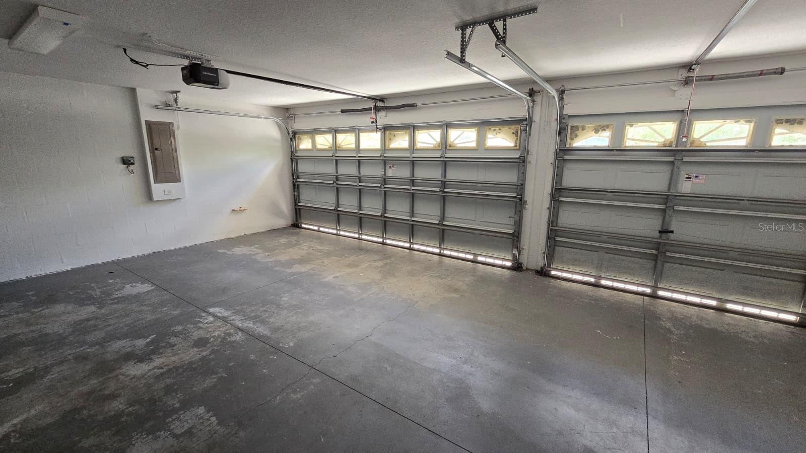 LIVE OAK PRESERVE PH 2A-VILLAG - Residential