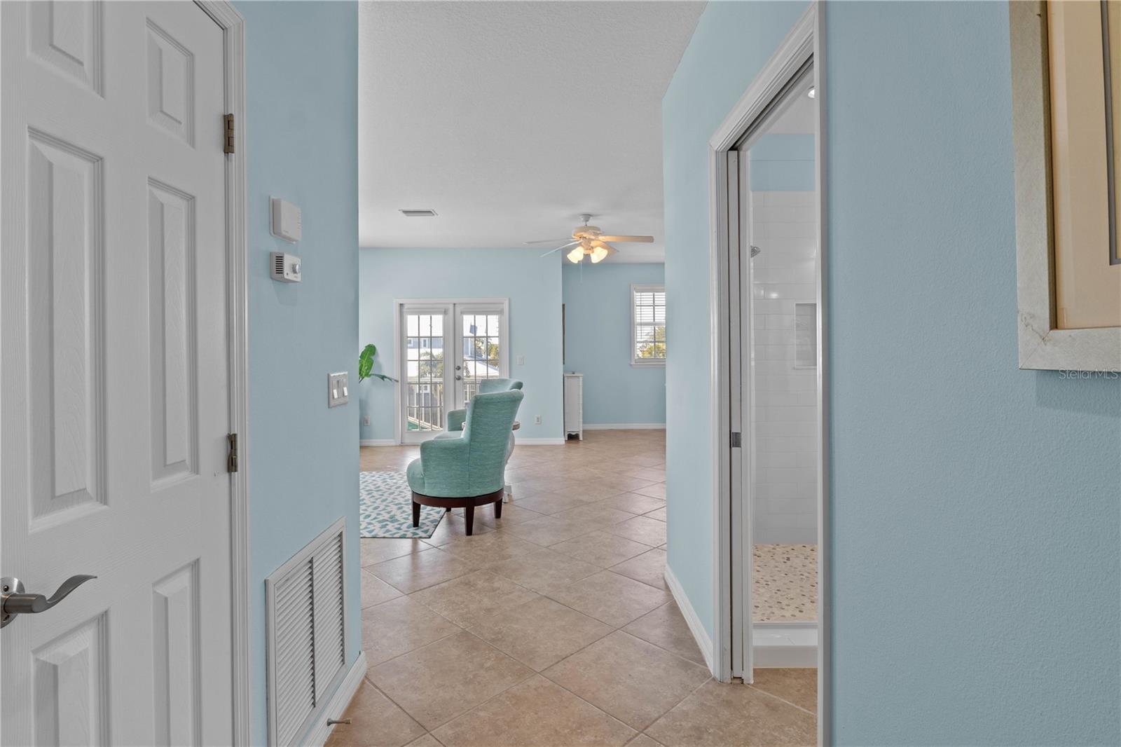 ISLAND VIEWS - Residential