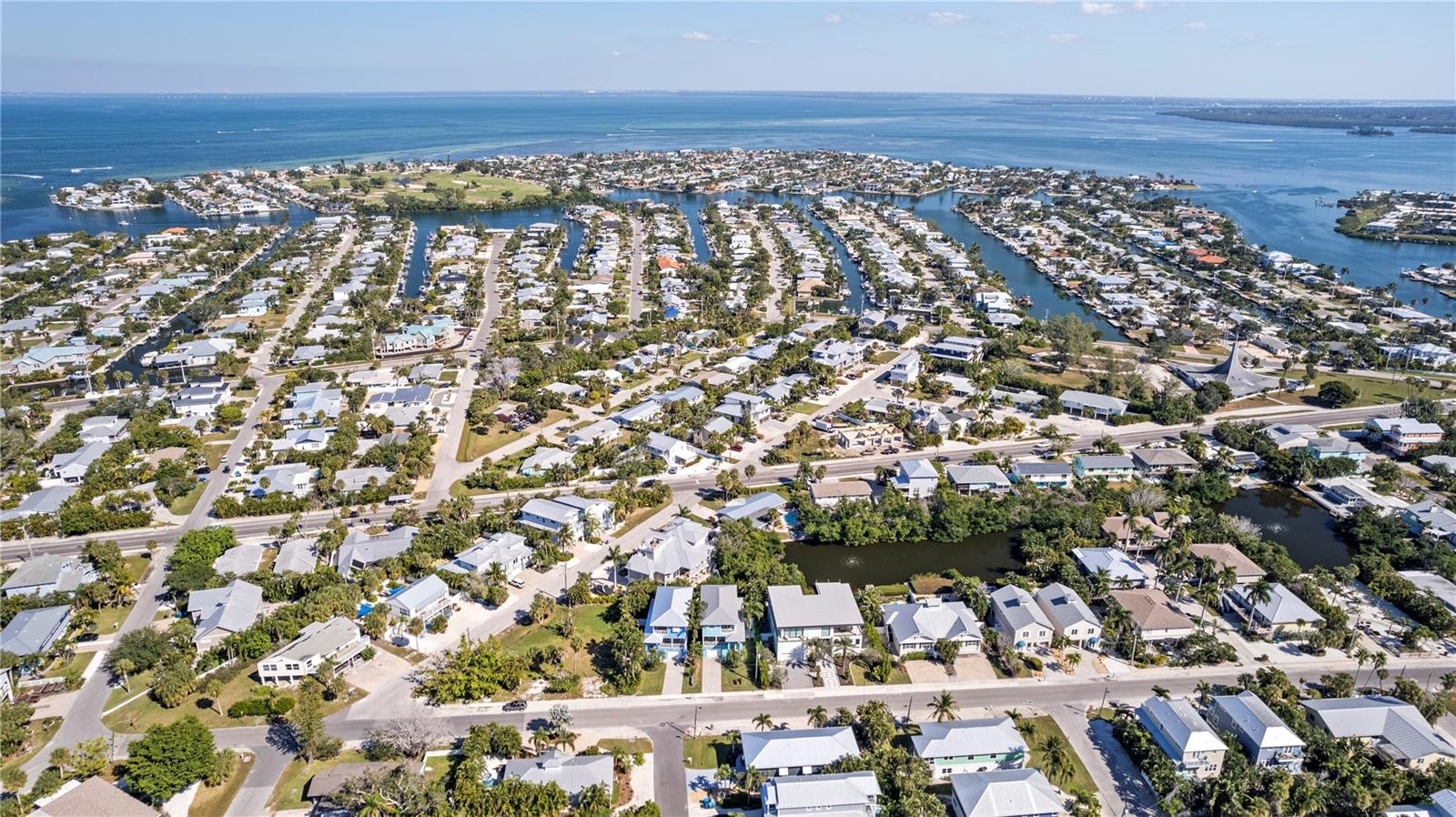 ISLAND VIEWS - Residential