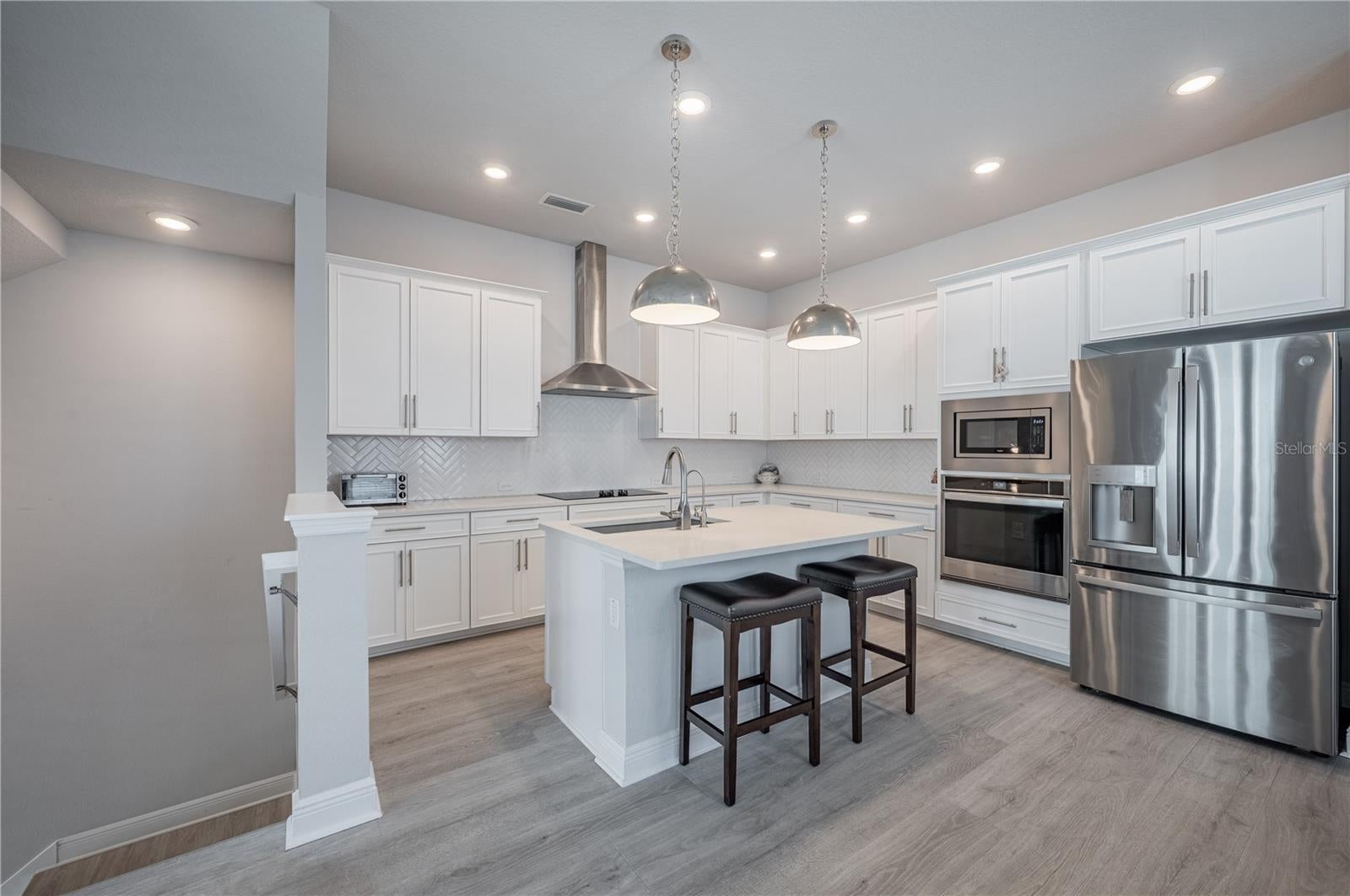 2400 EZZELL COURT