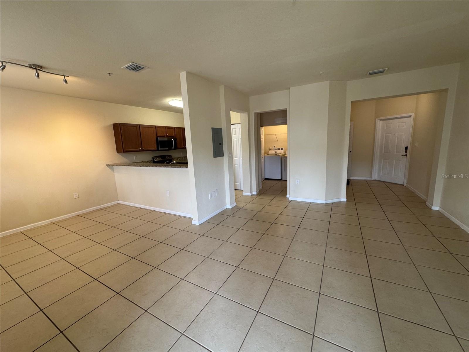 ST MAARTEN/GRAND BAY PH VIII - Residential Lease