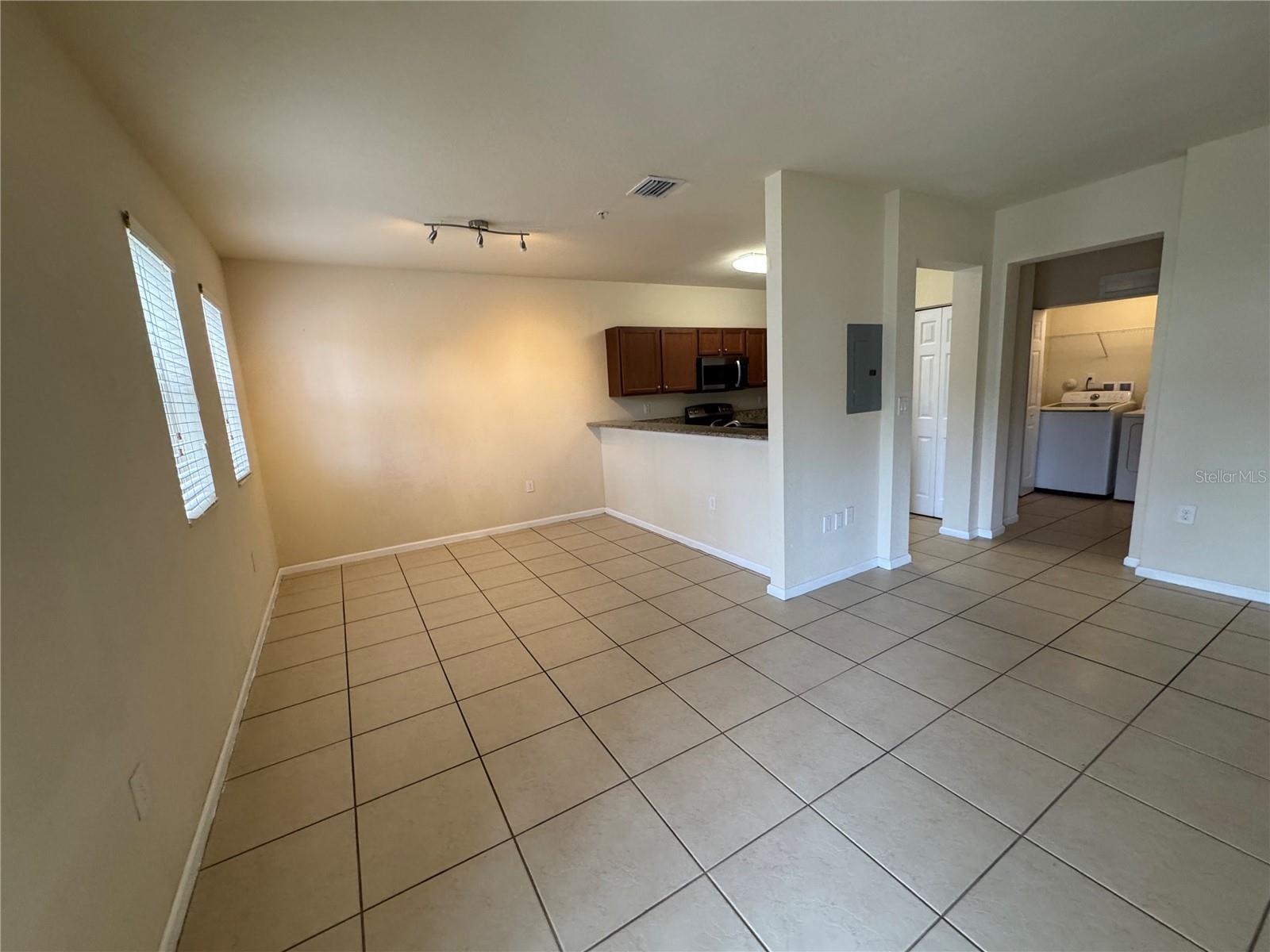 ST MAARTEN/GRAND BAY PH VIII - Residential Lease