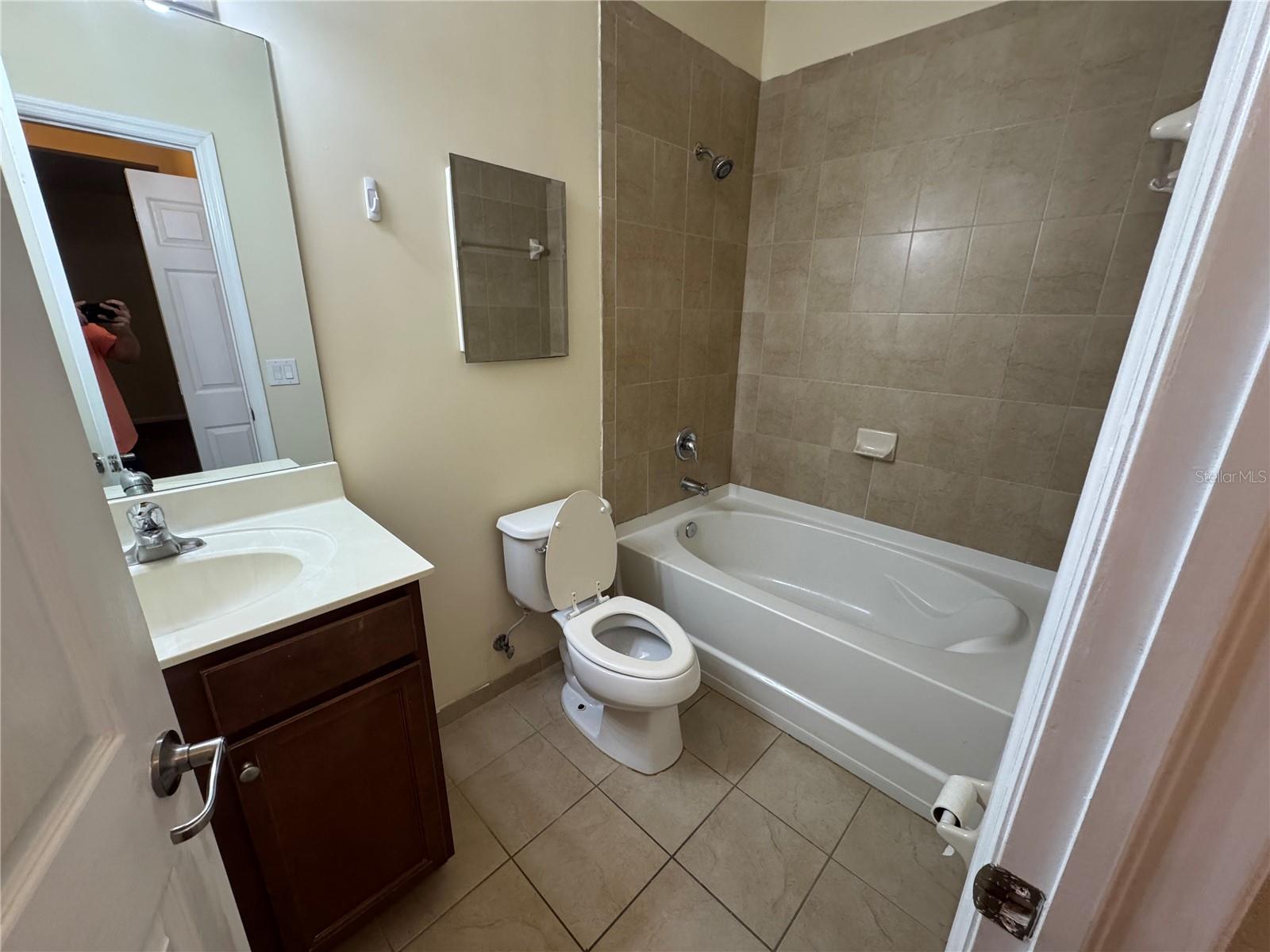 ST MAARTEN/GRAND BAY PH VIII - Residential Lease