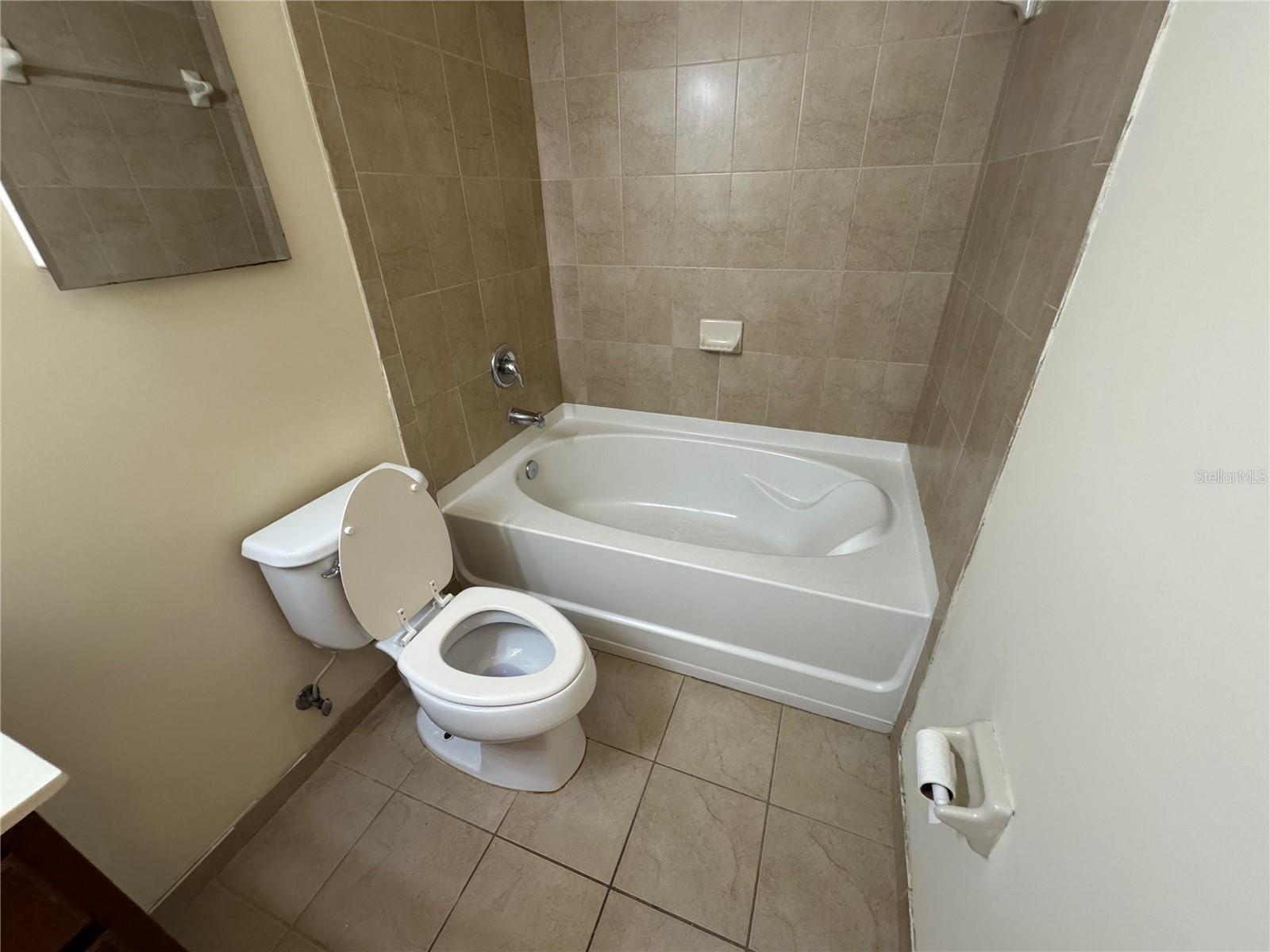 ST MAARTEN/GRAND BAY PH VIII - Residential Lease