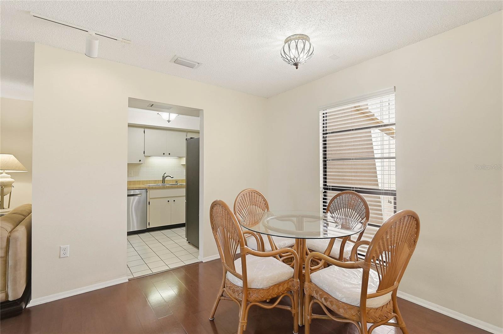 3189 GLEN ELYN BOULEVARD 3