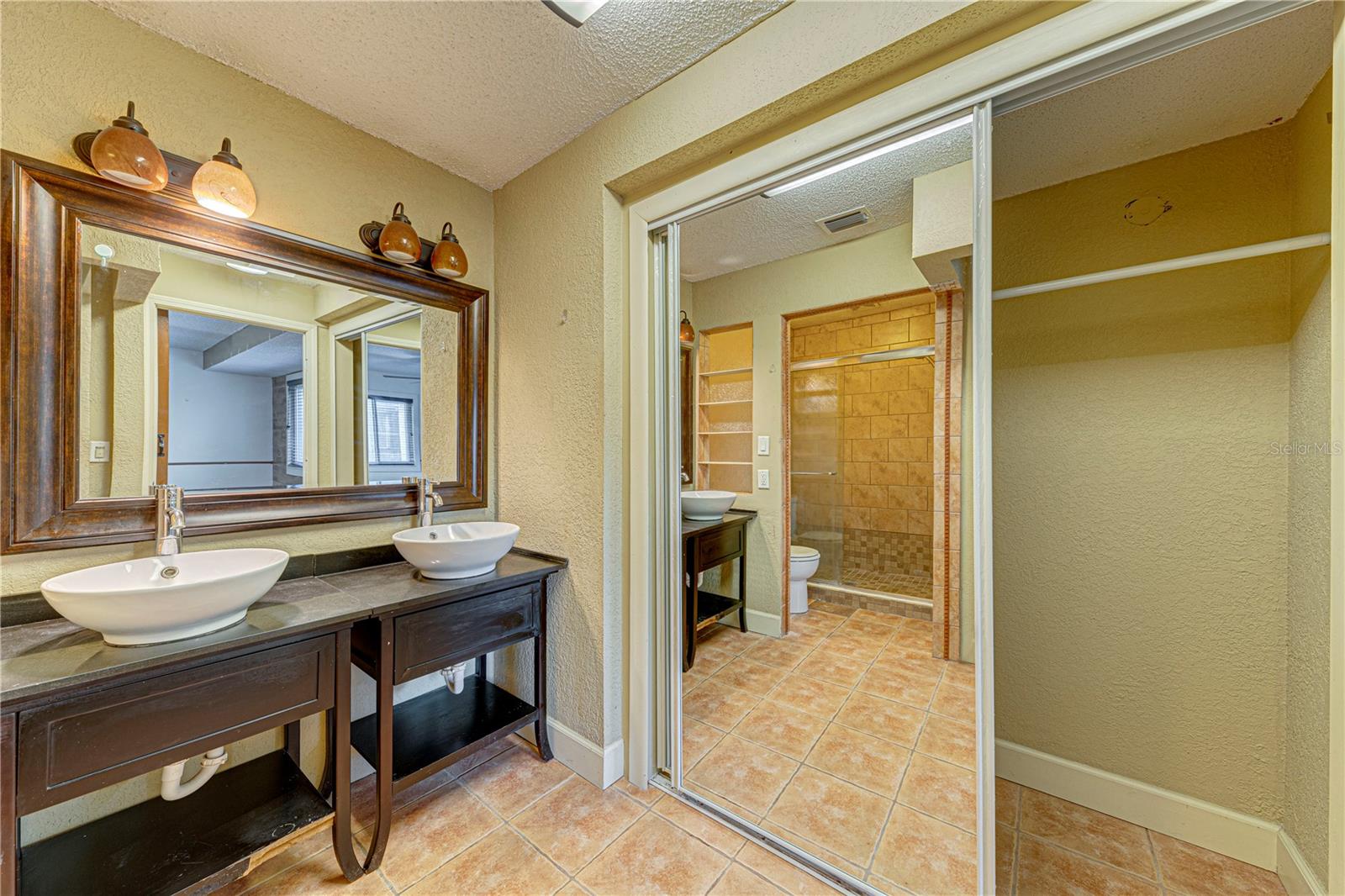 CASTILLE TWNHMS CONDO - Residential