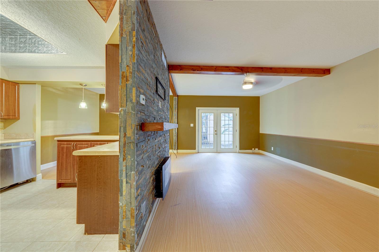 CASTILLE TWNHMS CONDO - Residential