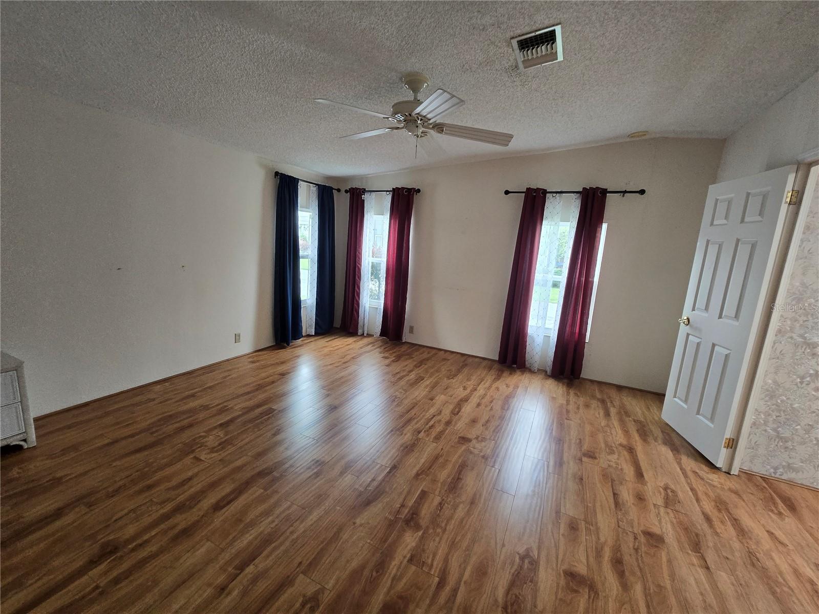 SWEETWATER GOLF AND TENNIS CLUB - Residential