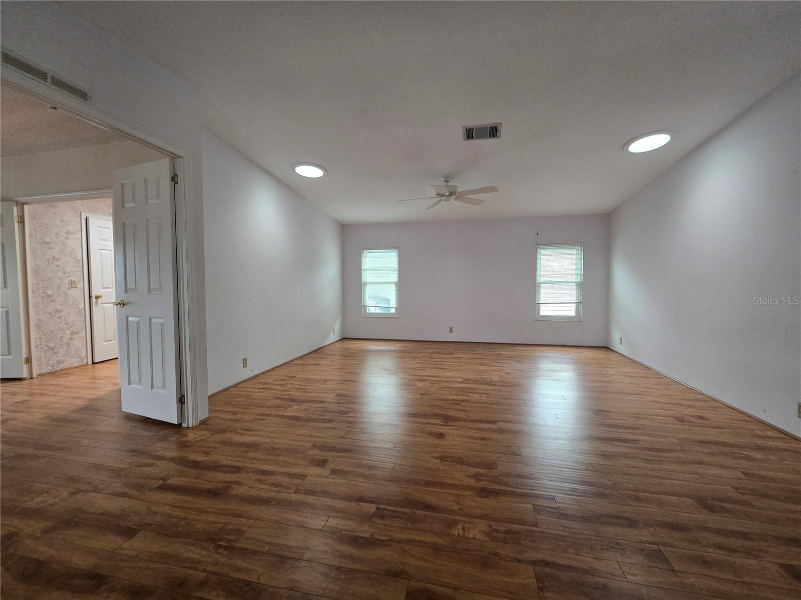 SWEETWATER GOLF AND TENNIS CLUB - Residential