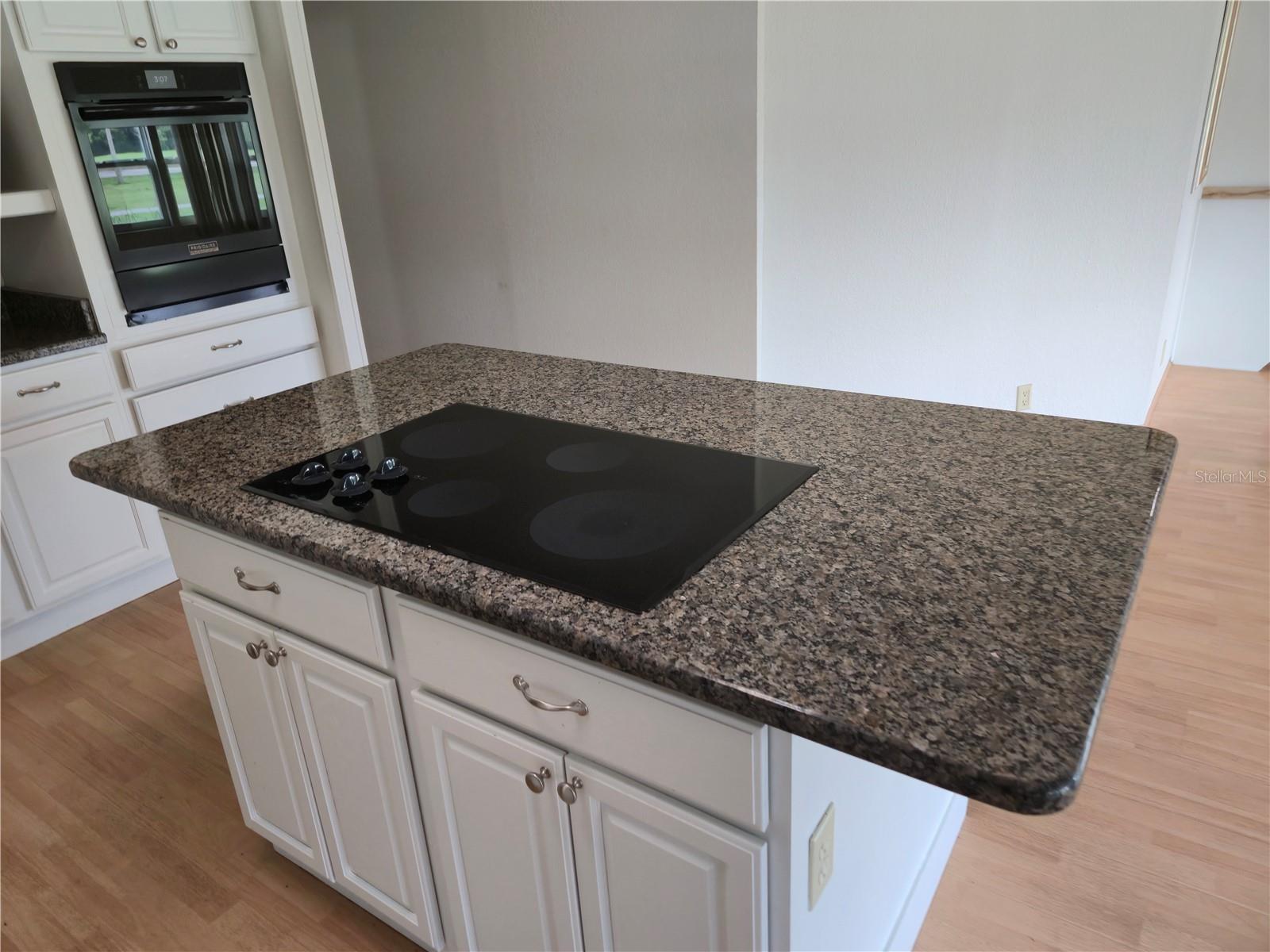 SWEETWATER GOLF AND TENNIS CLUB - Residential