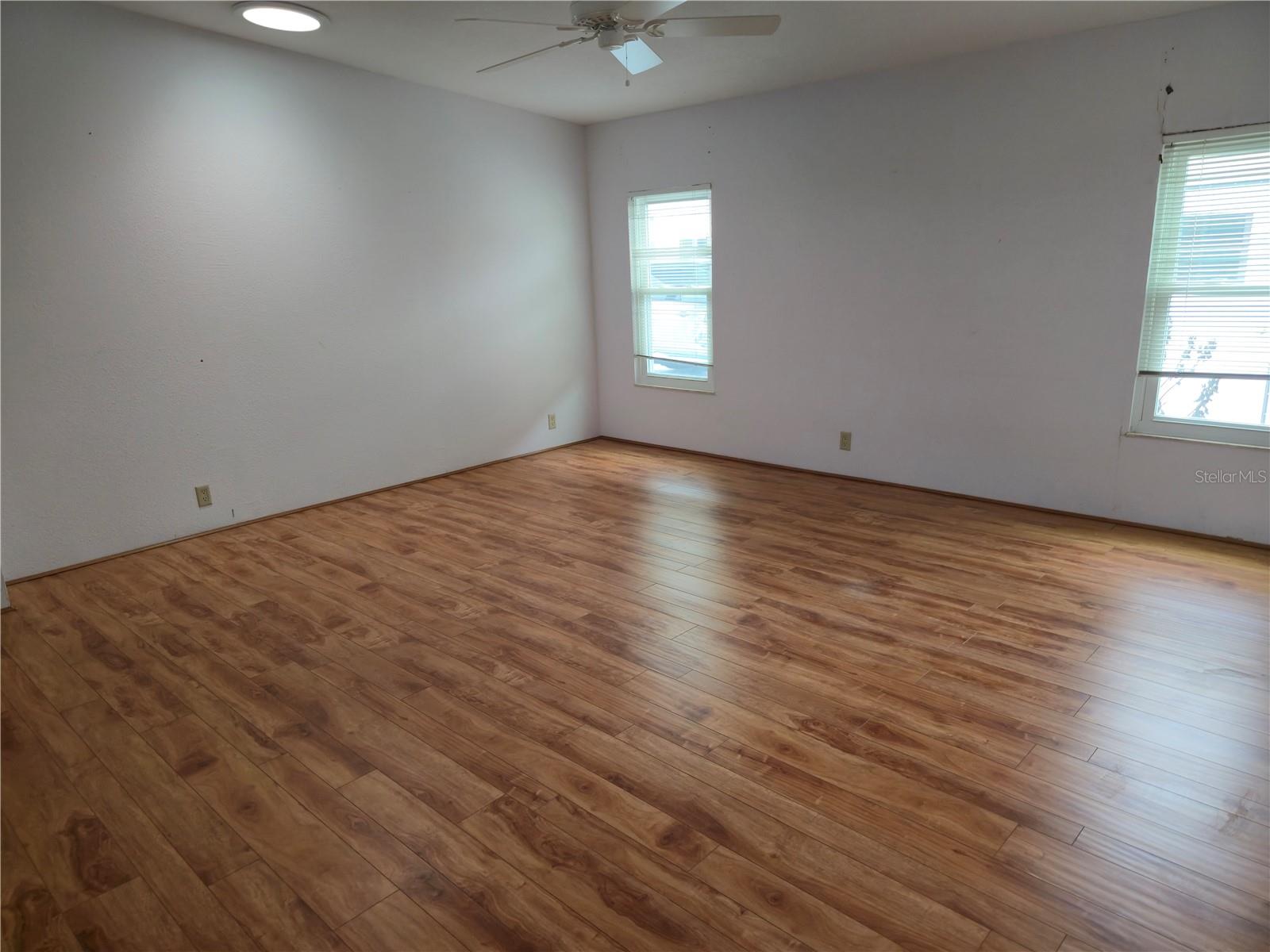 SWEETWATER GOLF AND TENNIS CLUB - Residential