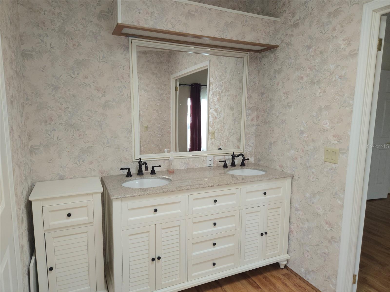 SWEETWATER GOLF AND TENNIS CLUB - Residential