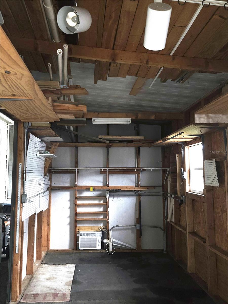 SWEETWATER GOLF AND TENNIS CLUB - Residential