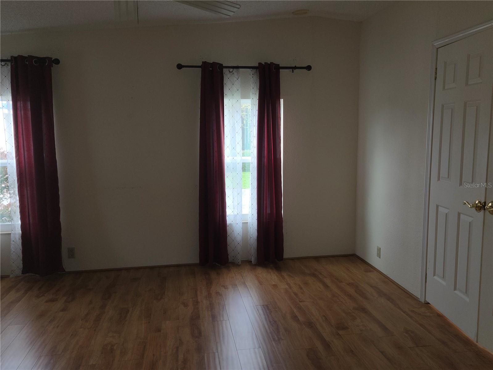 SWEETWATER GOLF AND TENNIS CLUB - Residential