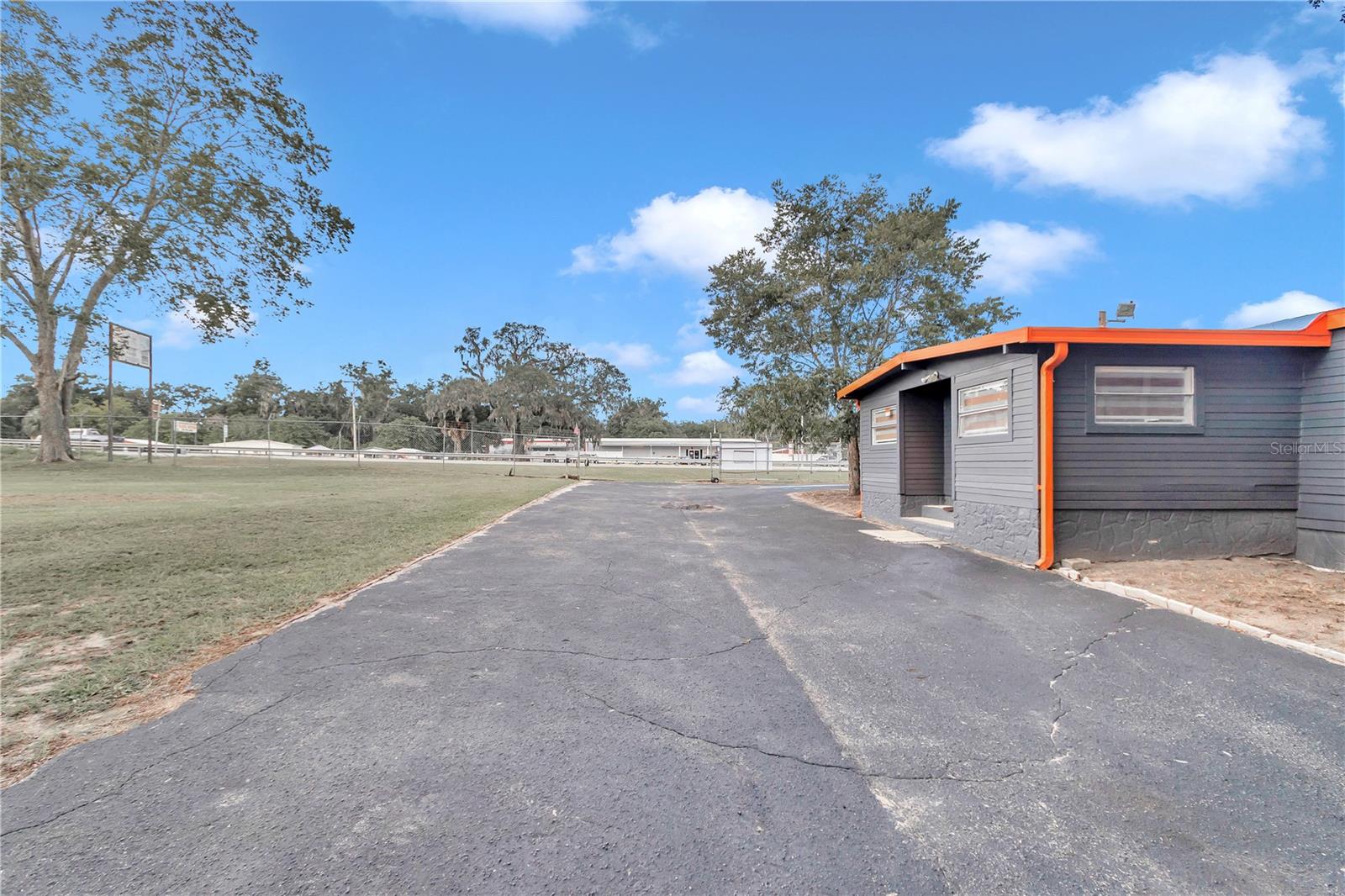 DUNNS NORTHWEST ADD - Commercial Sale