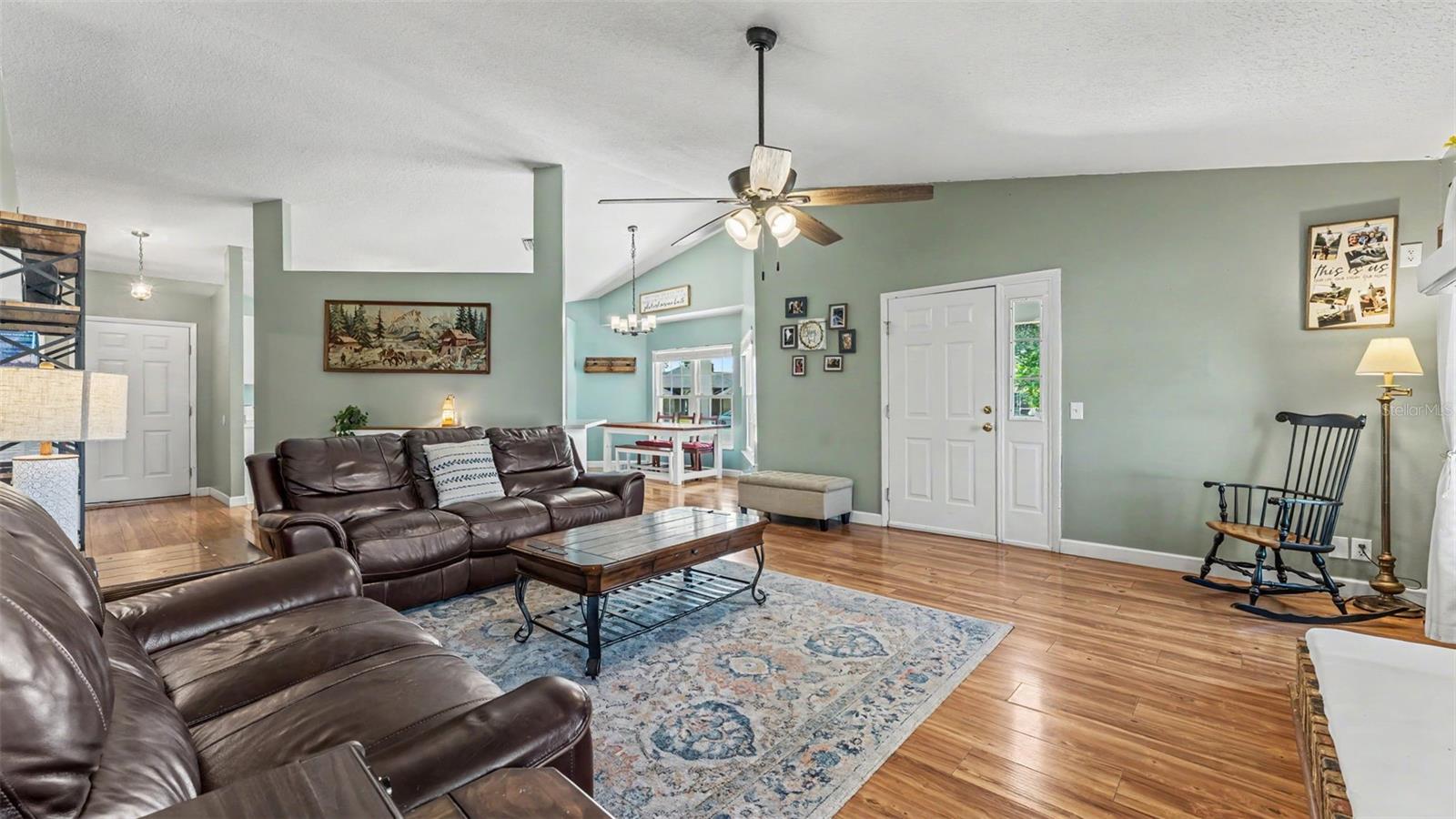 LAKESHORE HILLS - Residential