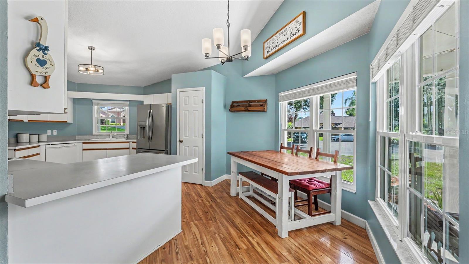 LAKESHORE HILLS - Residential