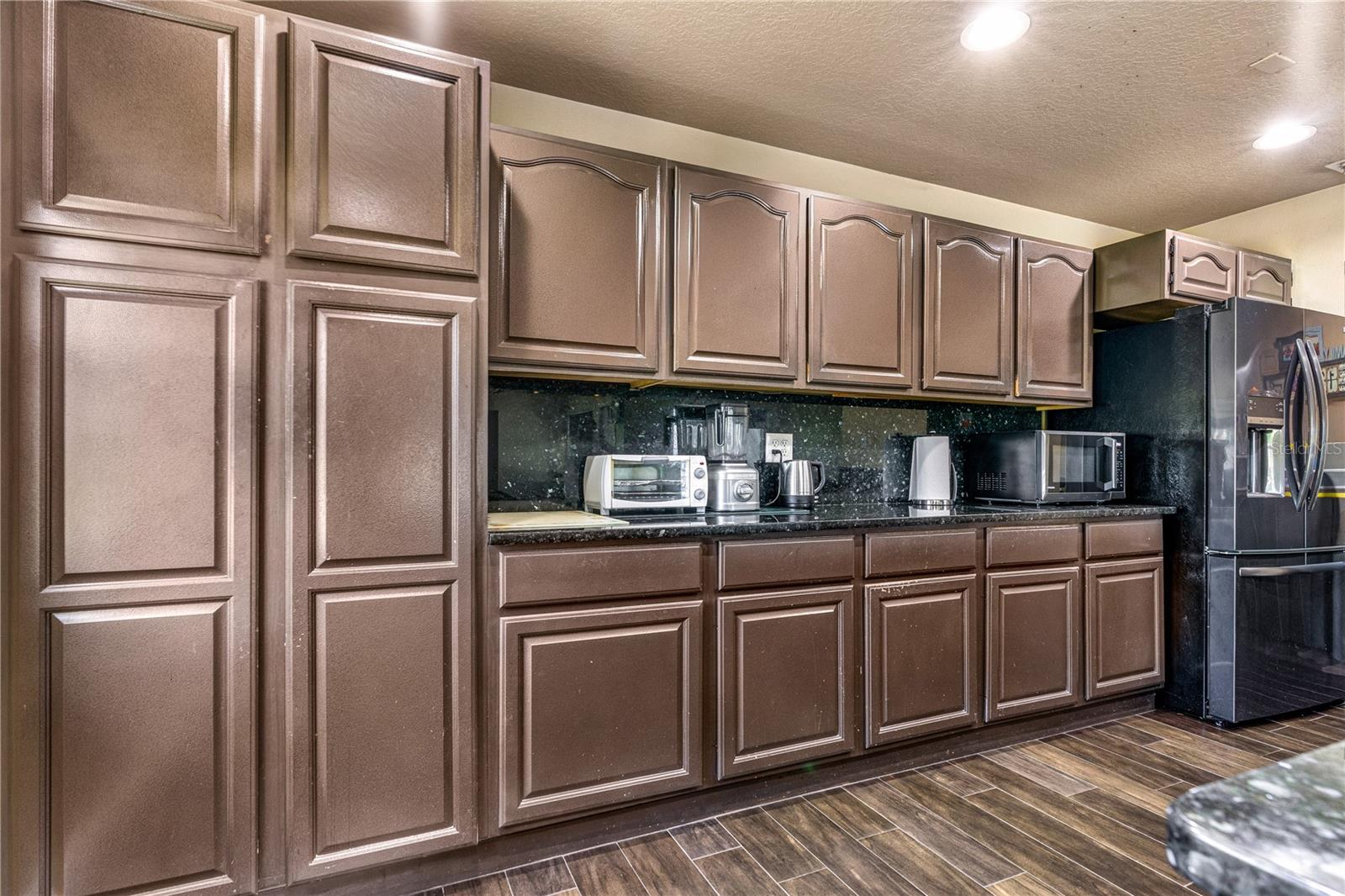 HIDDEN PINES PH 03 - Residential