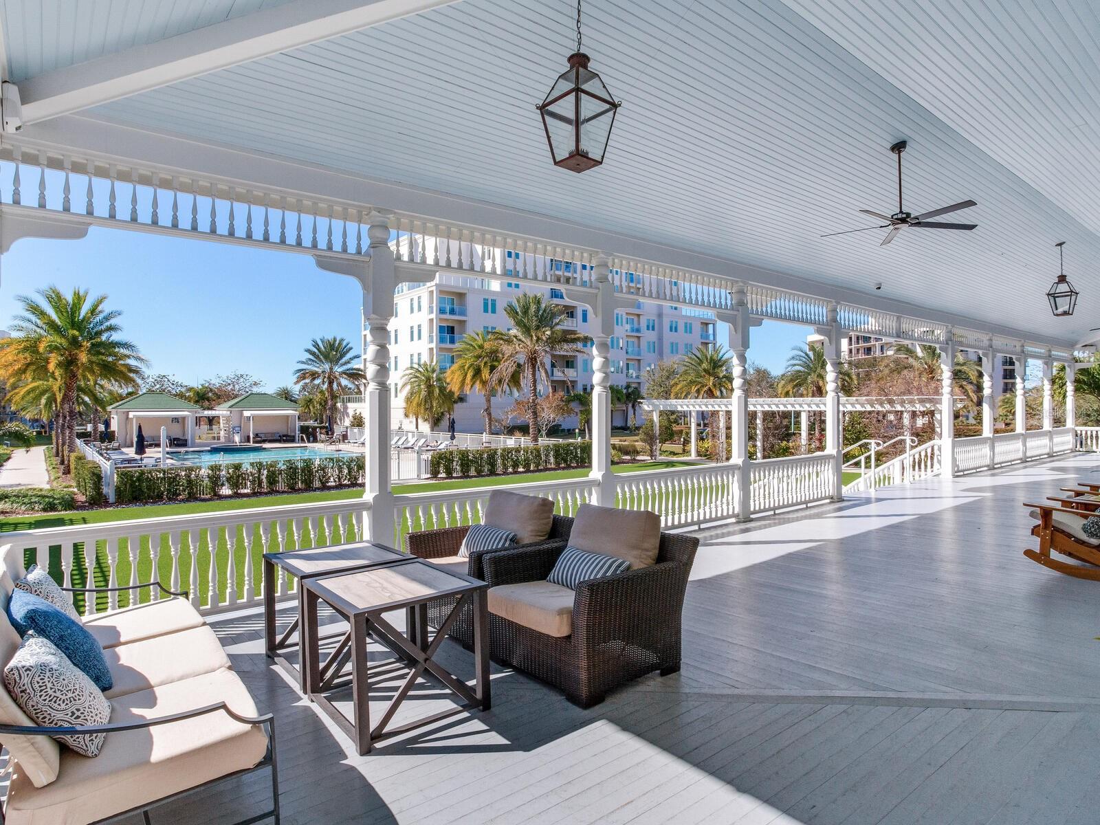 CARRIAGE HOMES AT BELLEVIEW PLACE CONDO - Residential