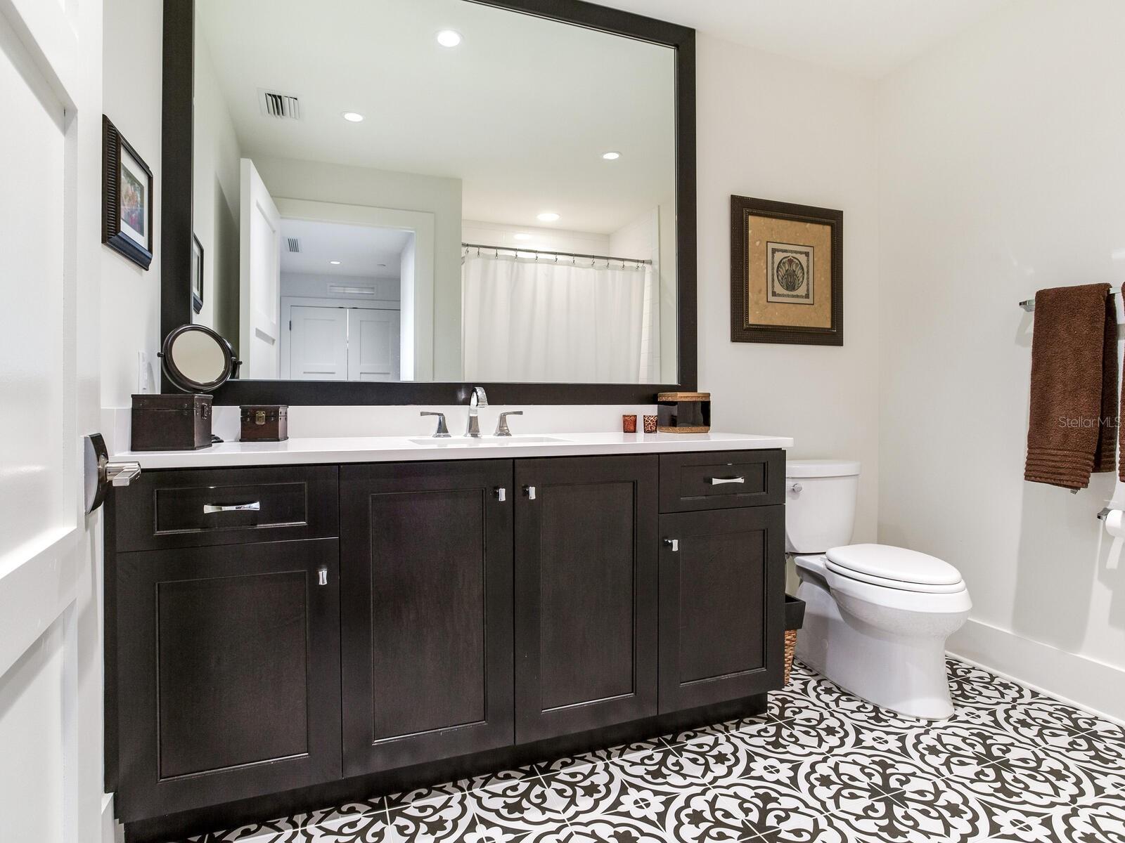 CARRIAGE HOMES AT BELLEVIEW PLACE CONDO - Residential