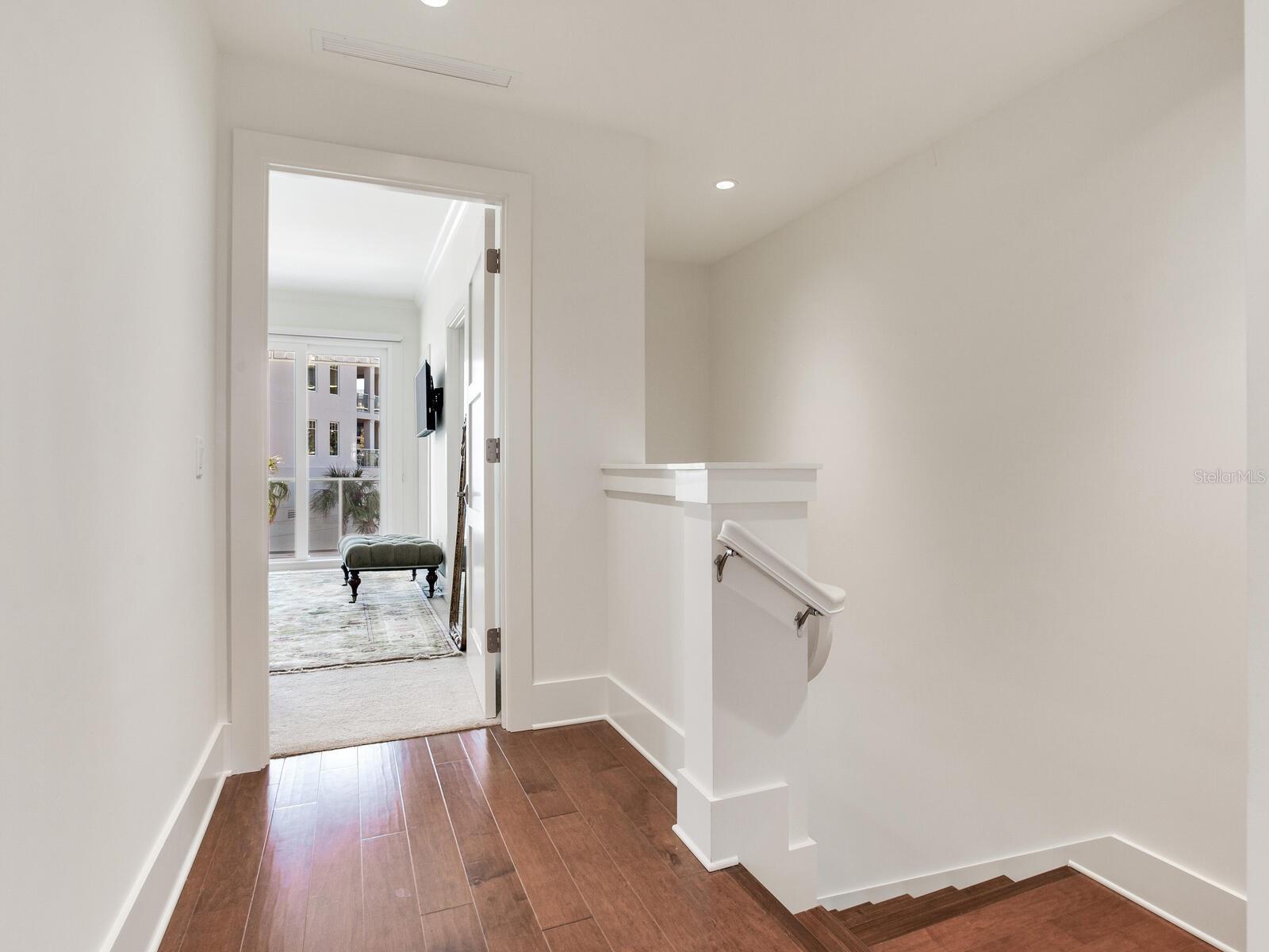 CARRIAGE HOMES AT BELLEVIEW PLACE CONDO - Residential