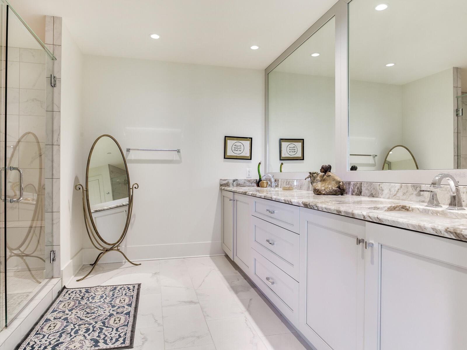 CARRIAGE HOMES AT BELLEVIEW PLACE CONDO - Residential