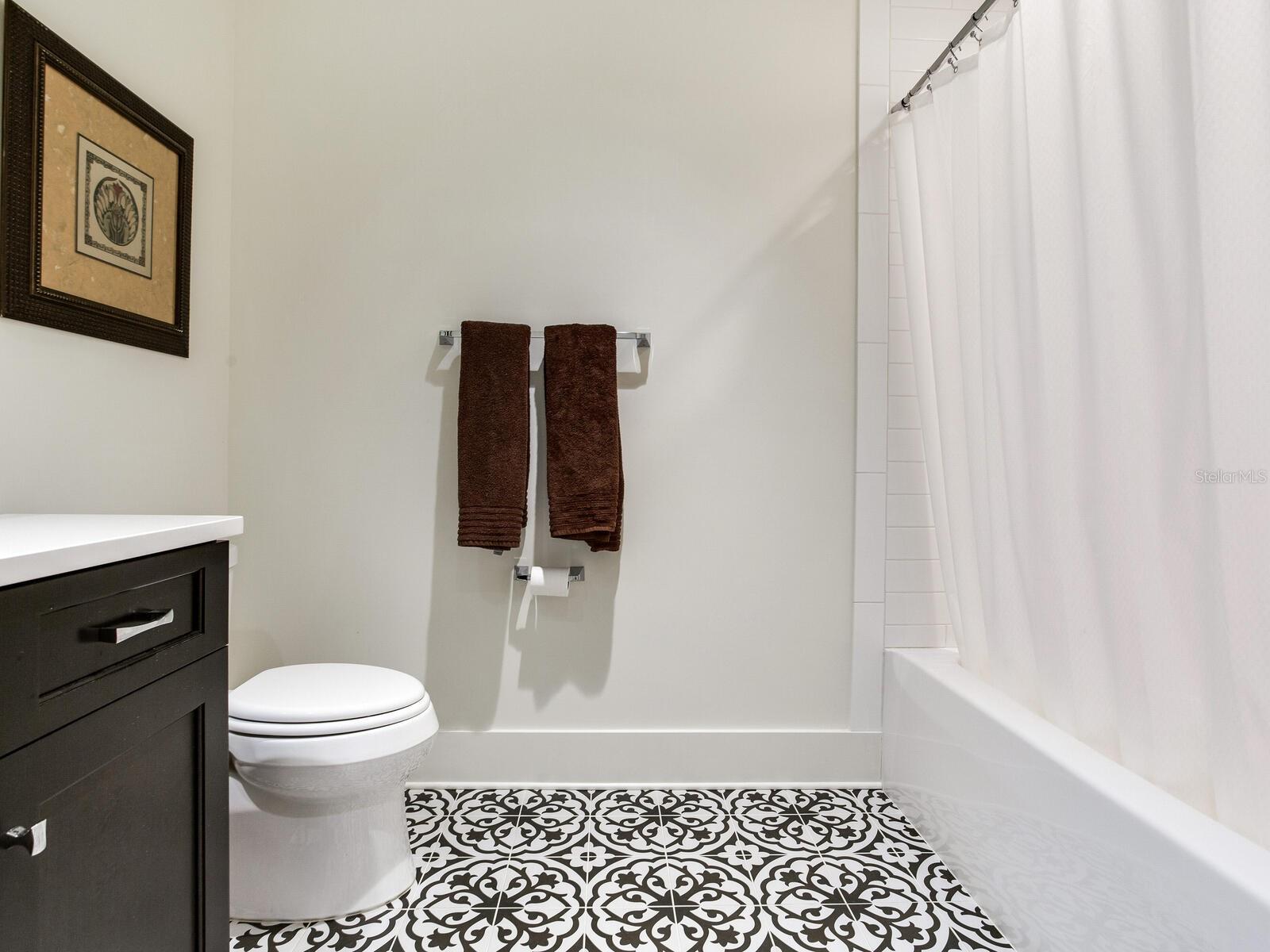 CARRIAGE HOMES AT BELLEVIEW PLACE CONDO - Residential