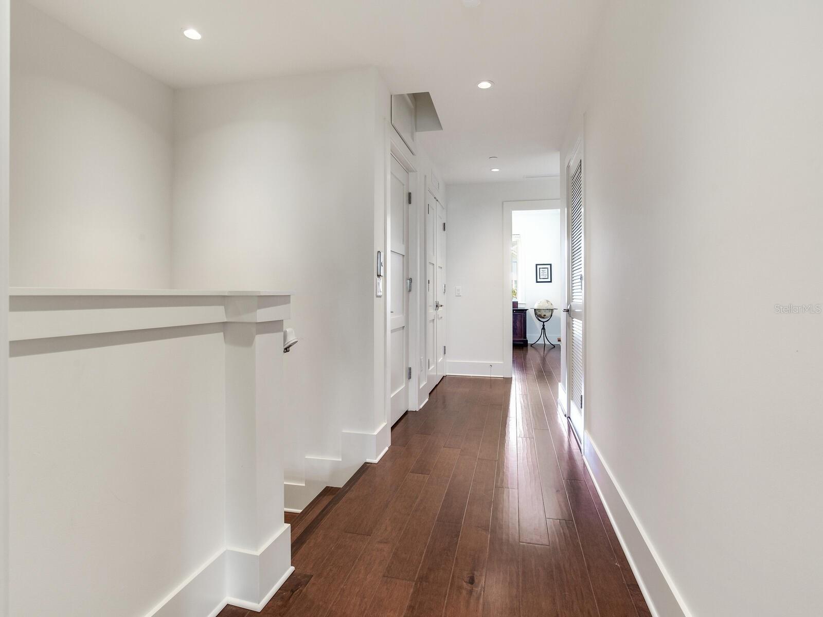 CARRIAGE HOMES AT BELLEVIEW PLACE CONDO - Residential