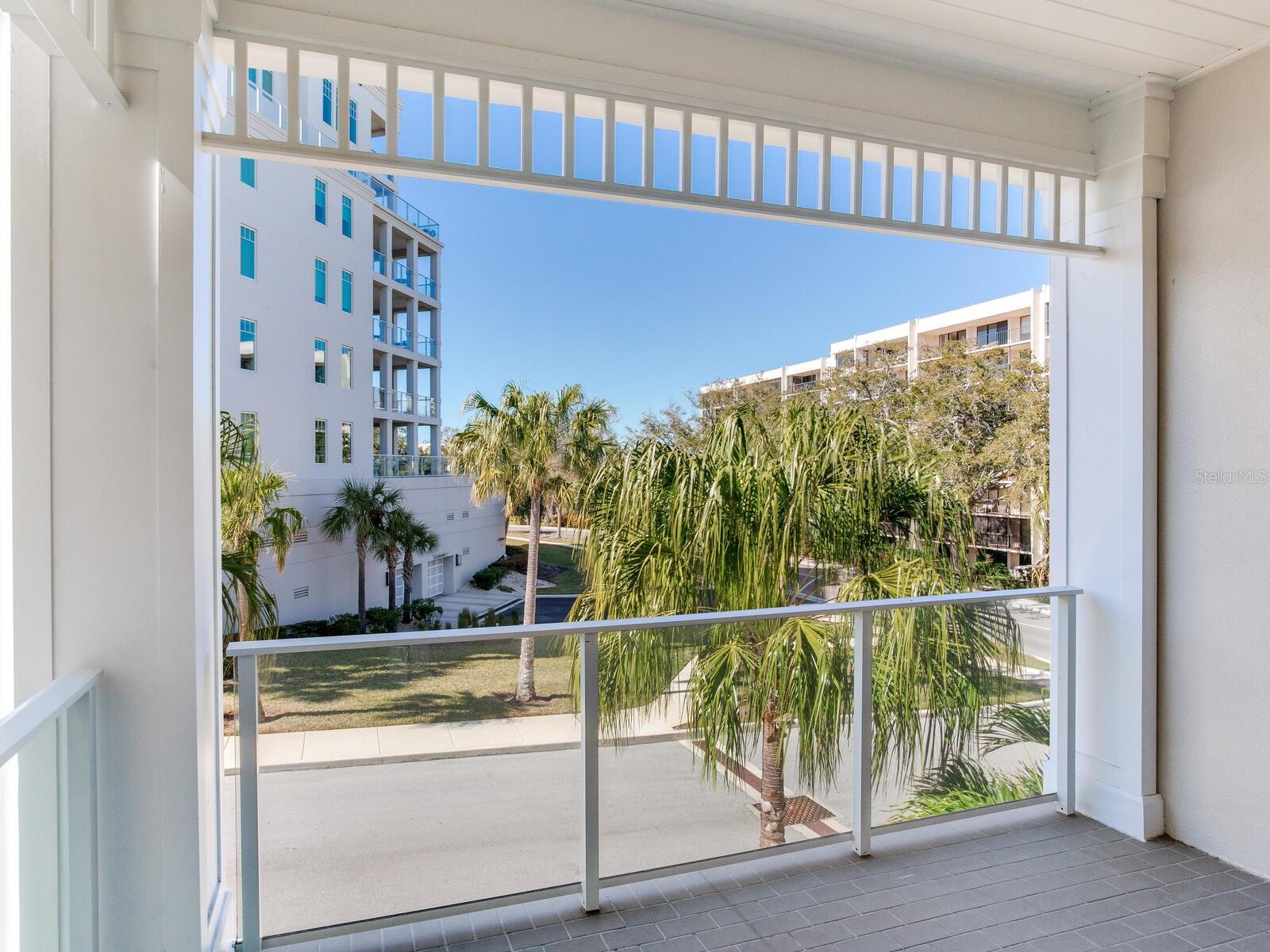 CARRIAGE HOMES AT BELLEVIEW PLACE CONDO - Residential