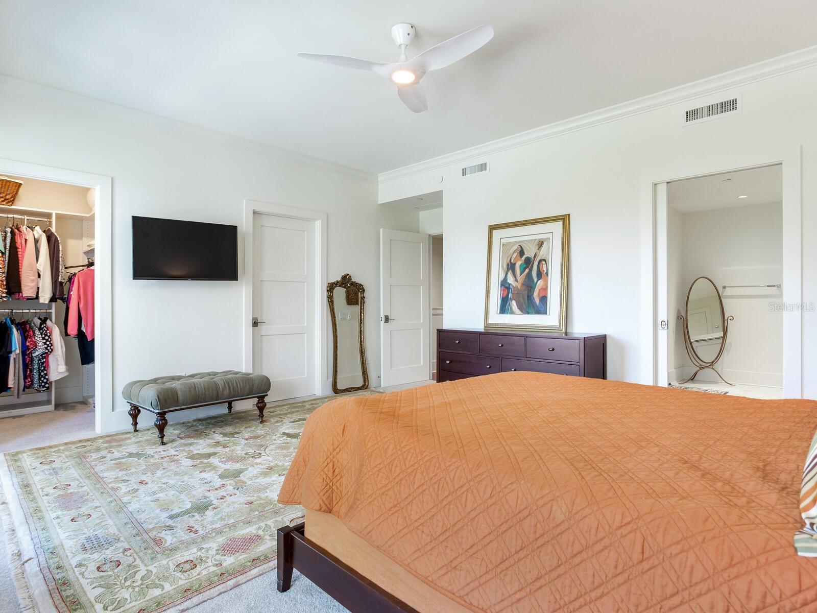 CARRIAGE HOMES AT BELLEVIEW PLACE CONDO - Residential