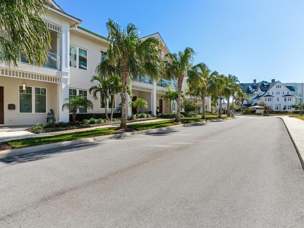 Photo of 15 Palm Terrace #502, Belleair, FL 33756 (MLS # TB8469786)