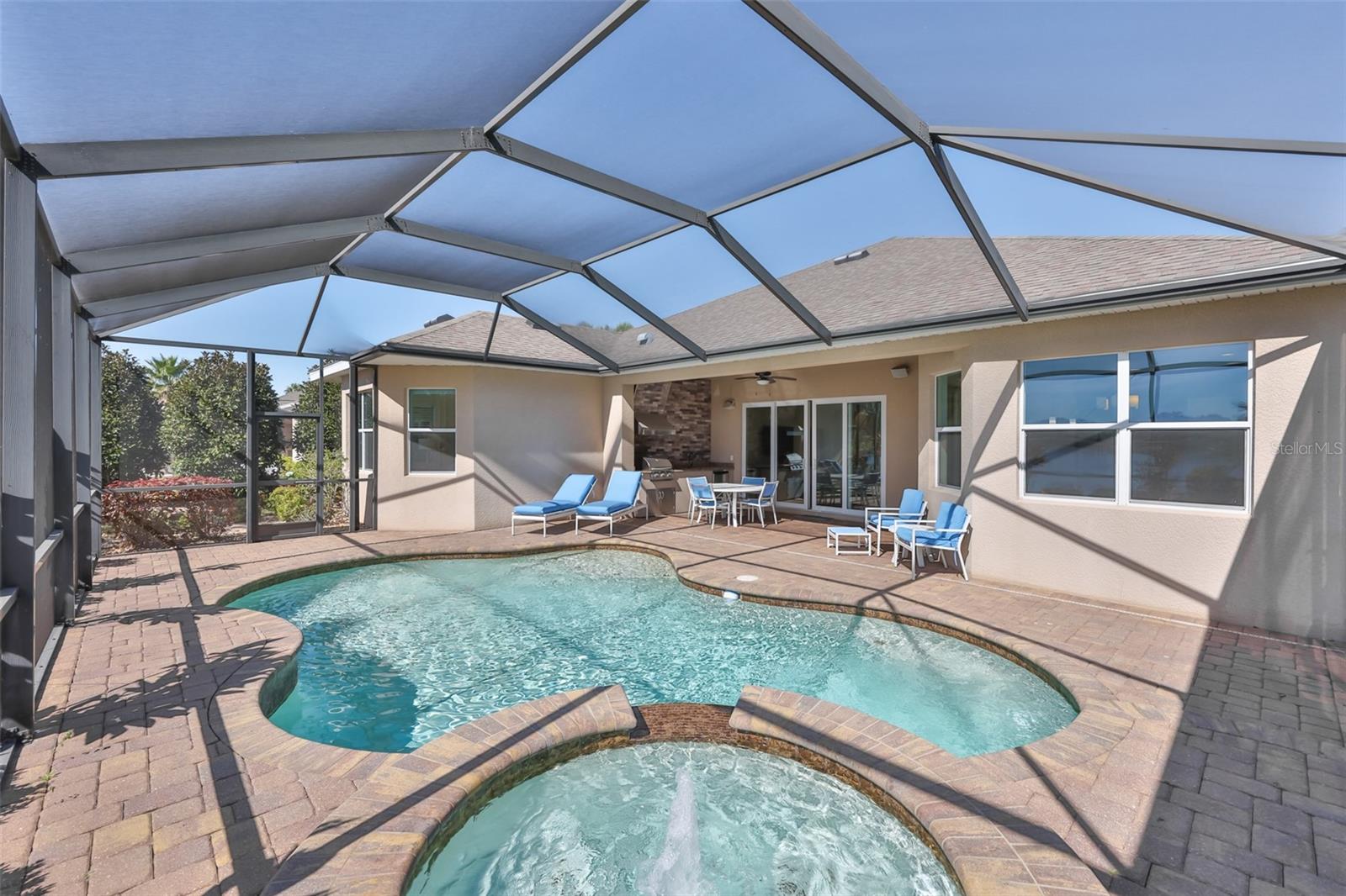 SUN CITY CENTER UNIT 276 - Residential