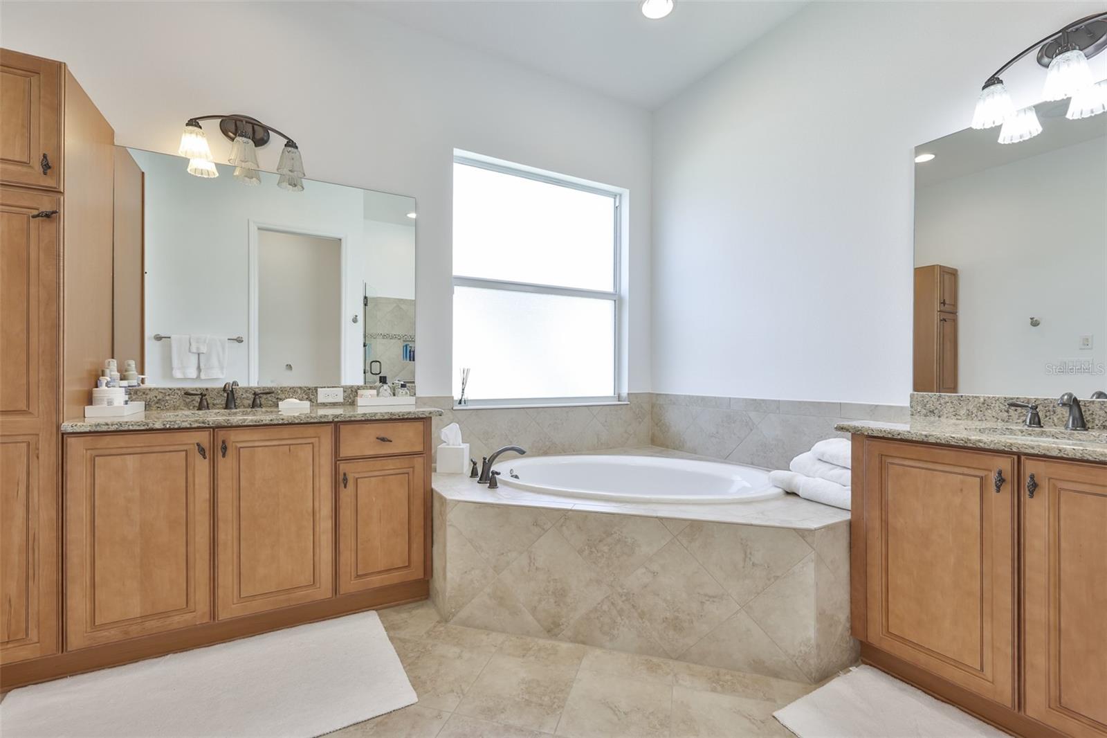 SUN CITY CENTER UNIT 276 - Residential