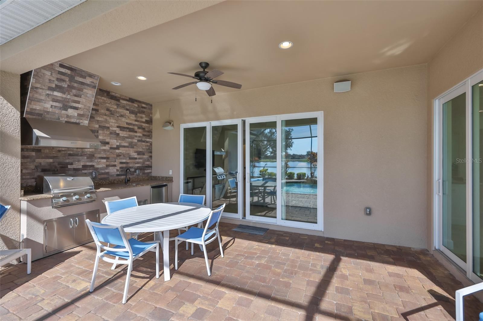 SUN CITY CENTER UNIT 276 - Residential