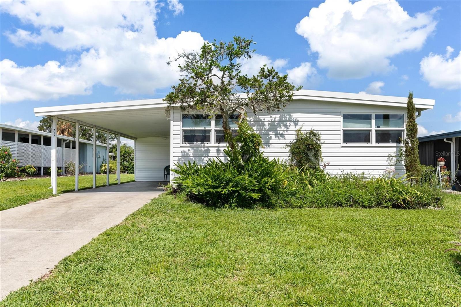 LEESBURG EAST COACHWOOD COLONY - Residential