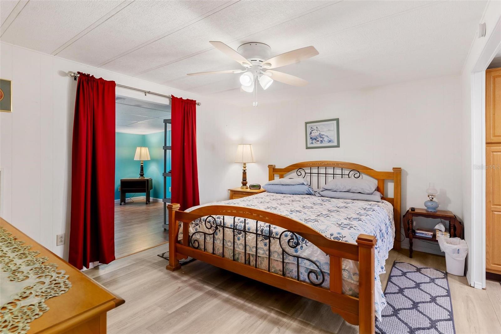 LEESBURG EAST COACHWOOD COLONY - Residential
