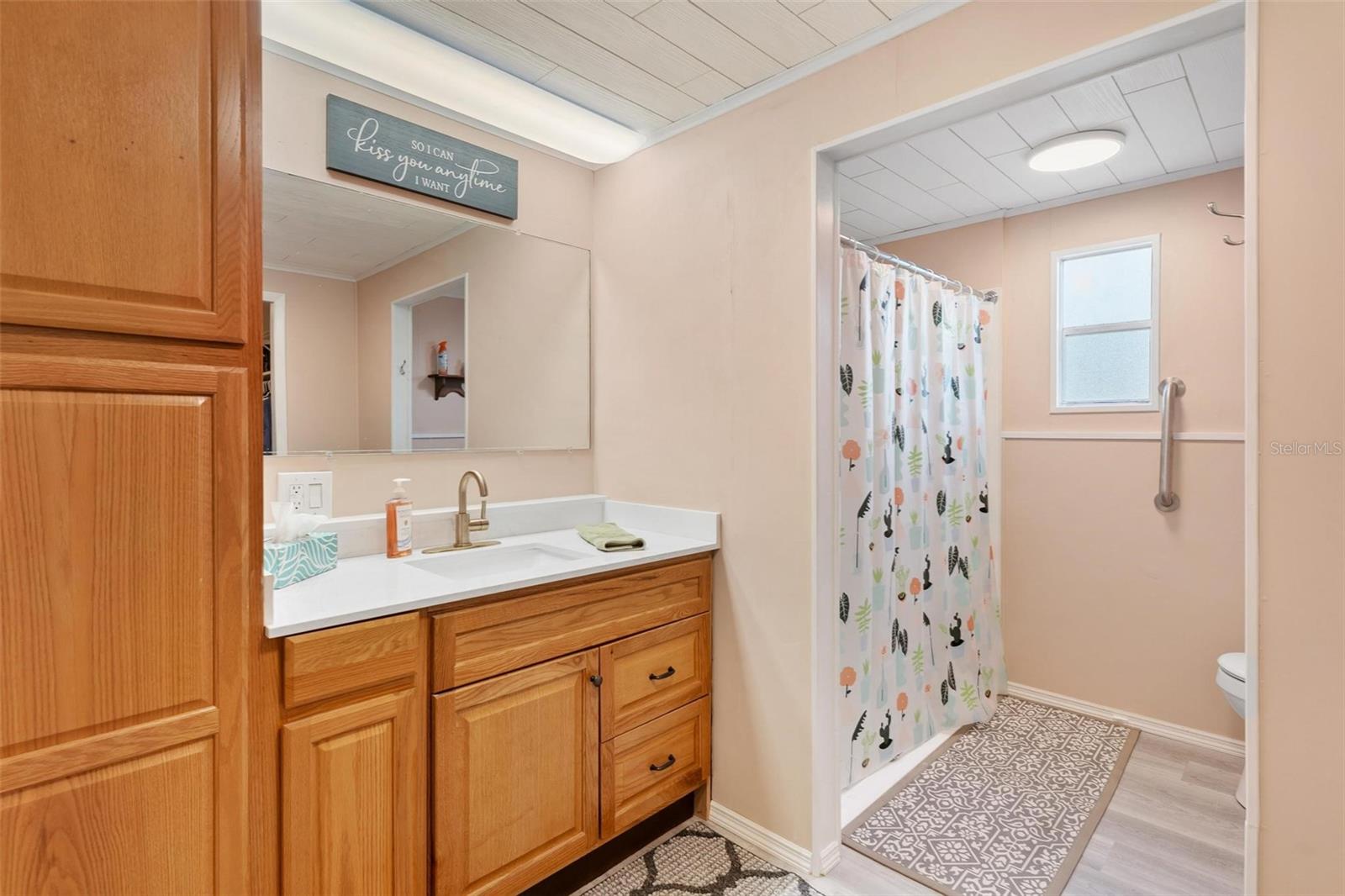 LEESBURG EAST COACHWOOD COLONY - Residential