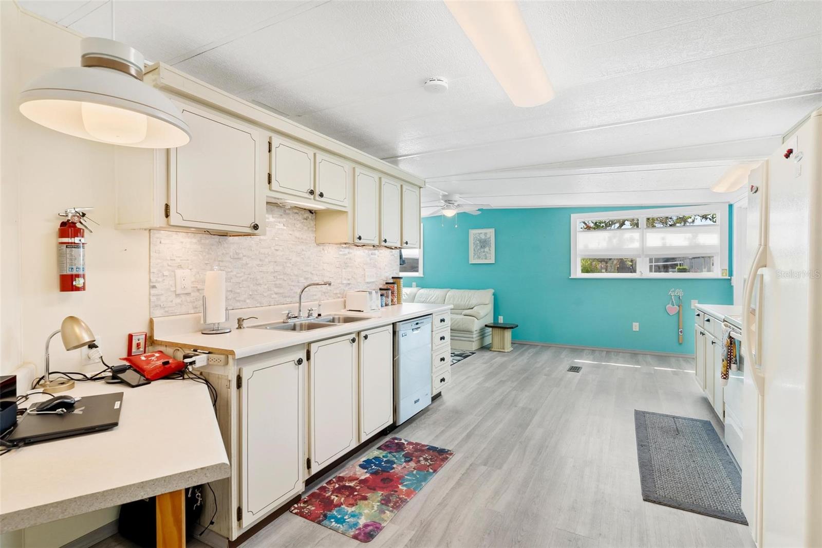 LEESBURG EAST COACHWOOD COLONY - Residential