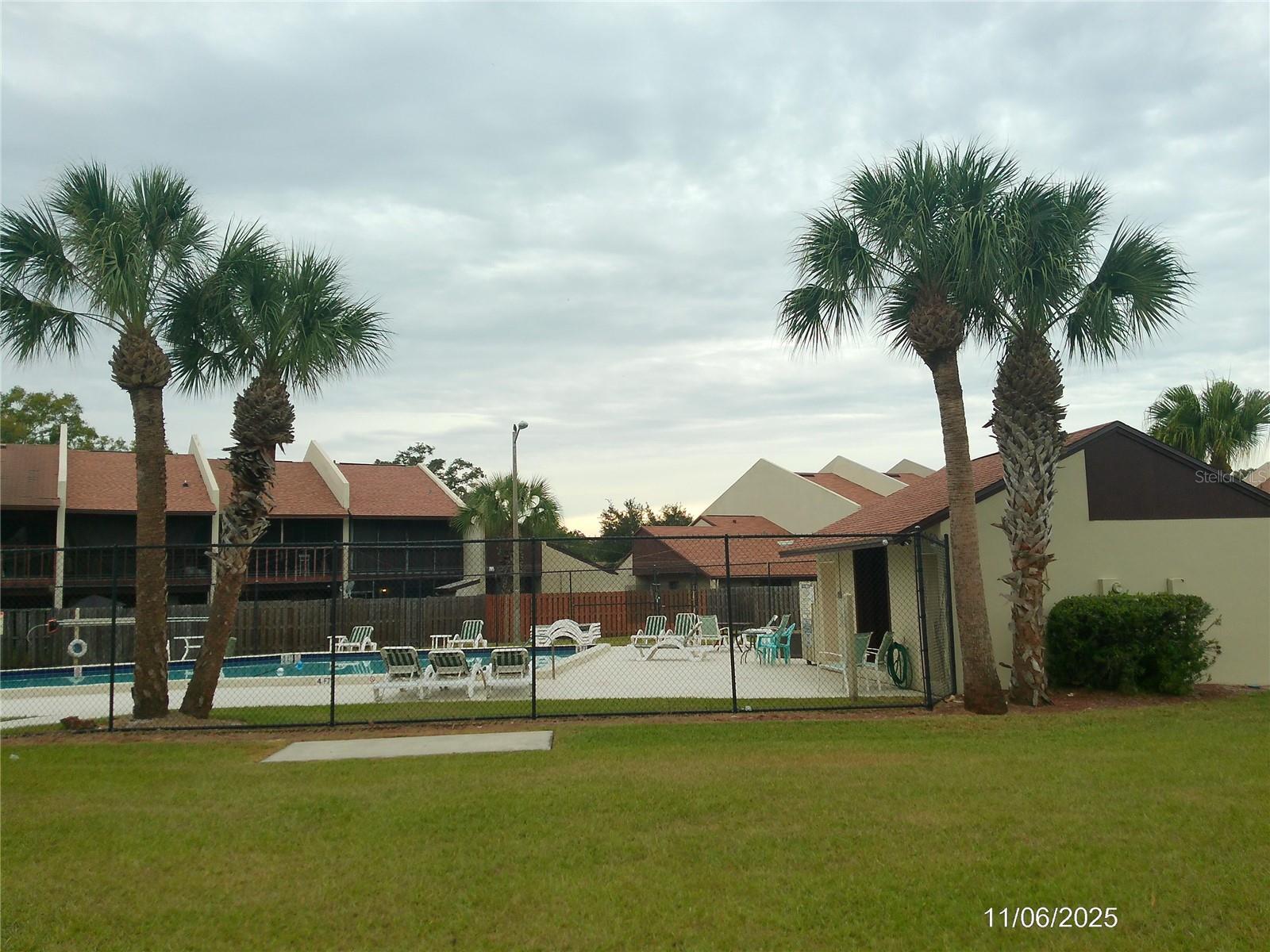 TOWNE AND COUNTRY - Residential