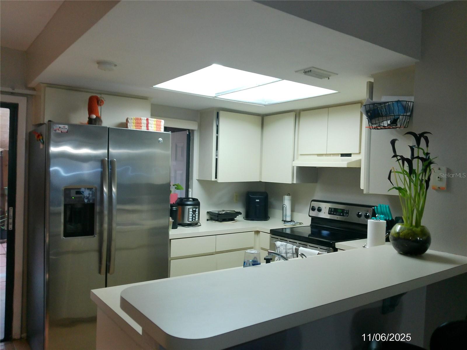 TOWNE AND COUNTRY - Residential